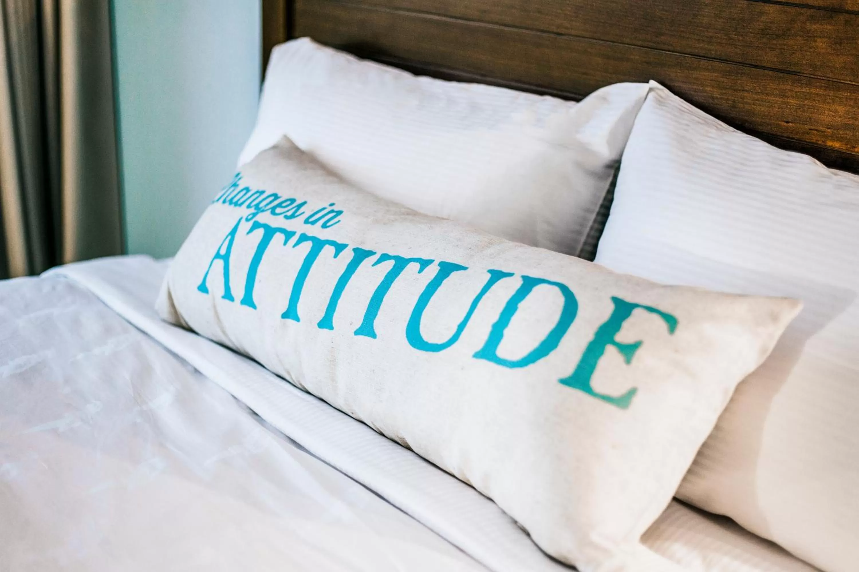 Bed in Margaritaville Lake Resort Lake of the Ozarks