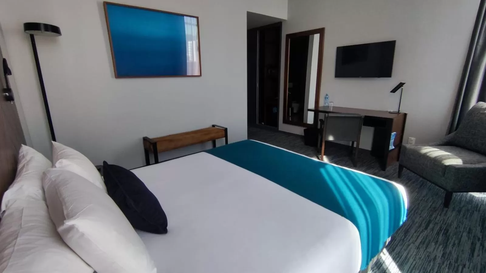 Bed in Atix Hotel, a Member of Design Hotels