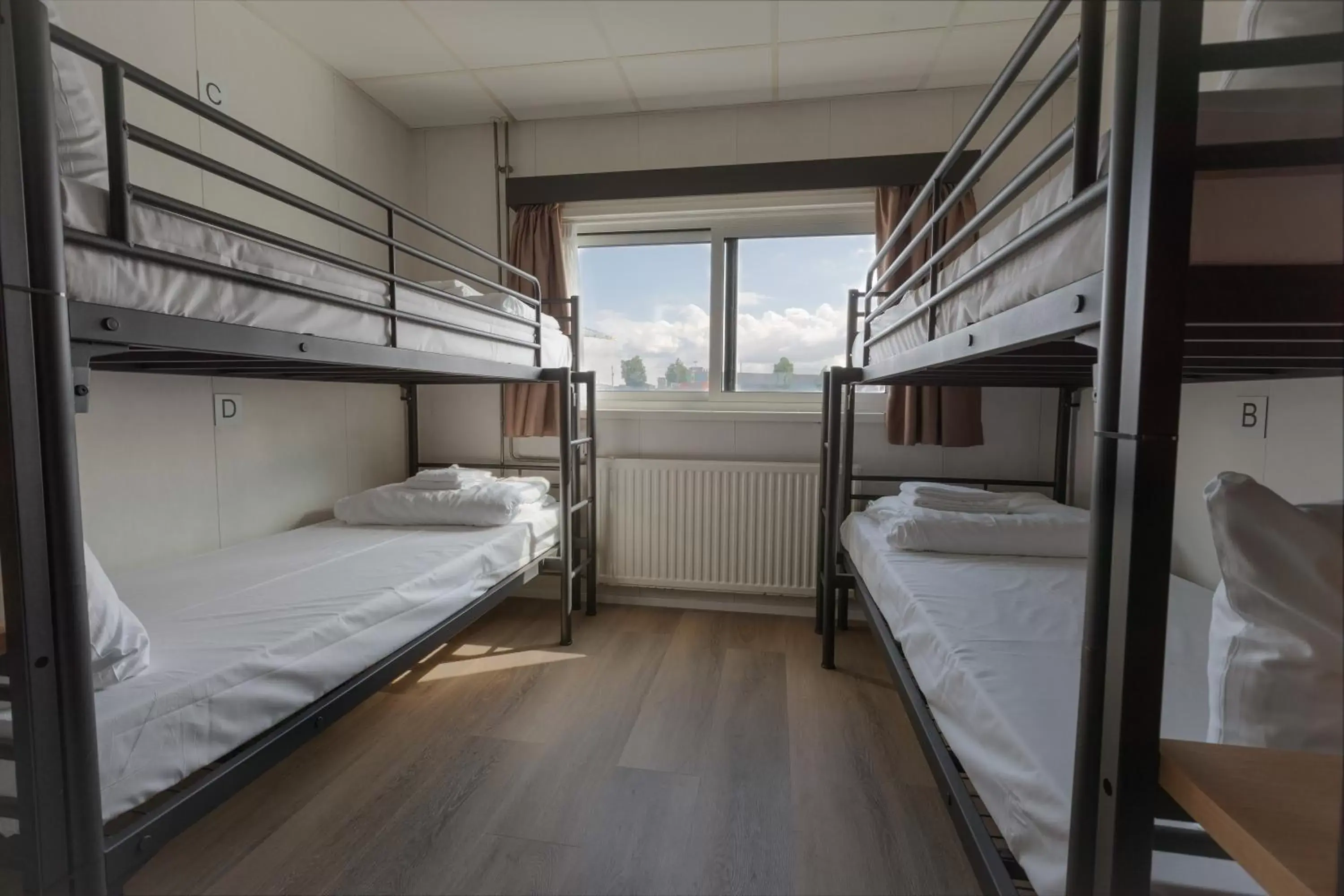 Bed in 4-Bed Mixed Dormitory Room in Botel Bed in 4-Bed Mixed Dormitory Room in Botel