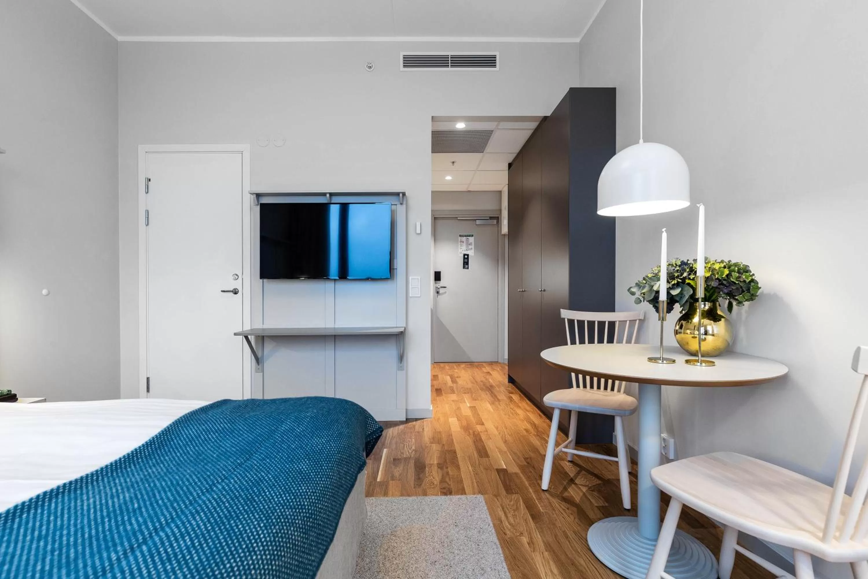 Property building, Bed in Biz Apartment Bromma