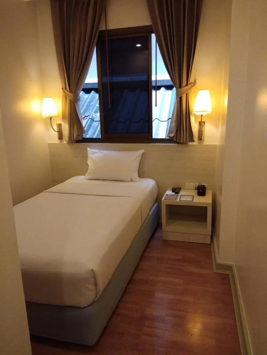 Bed in Ten Stars Hotel