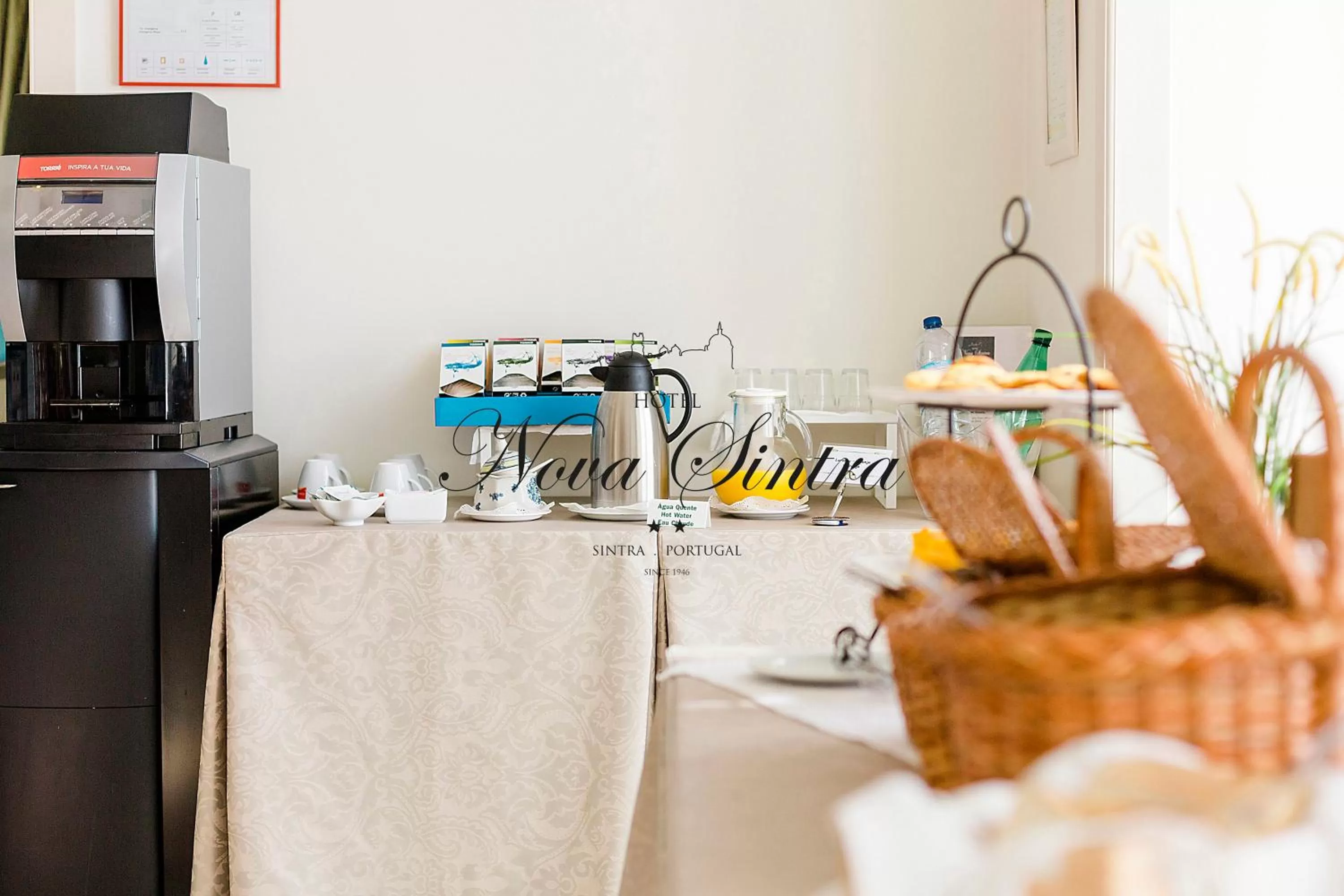 Breakfast in Hotel Nova Sintra - Adults only