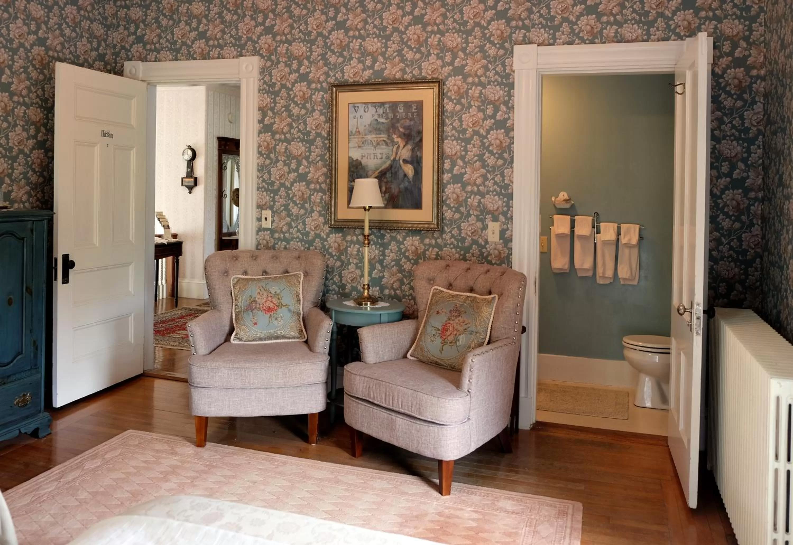 Bed in Guilford Bed and Breakfast