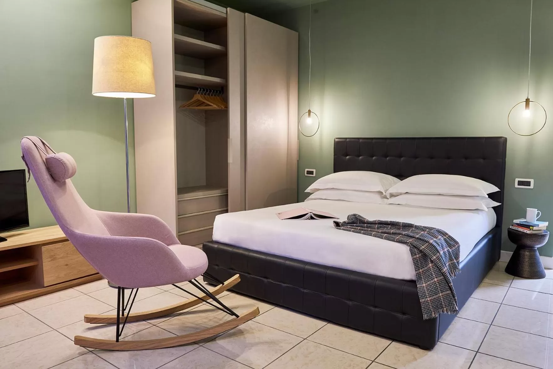 Photo of the whole room, Bed in Residence Leopoldo