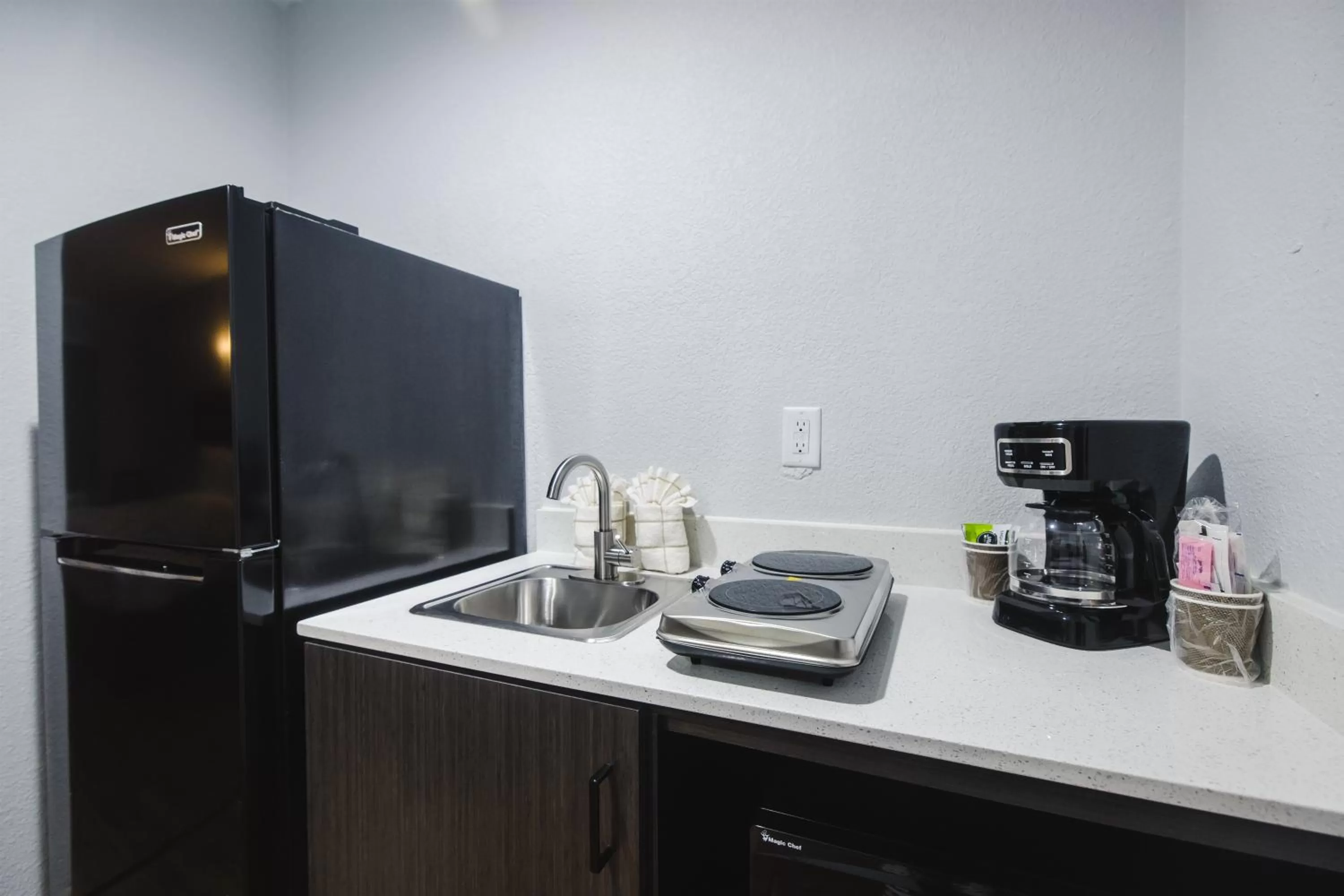 kitchen in Studio 6 Channelview TX Baytown West