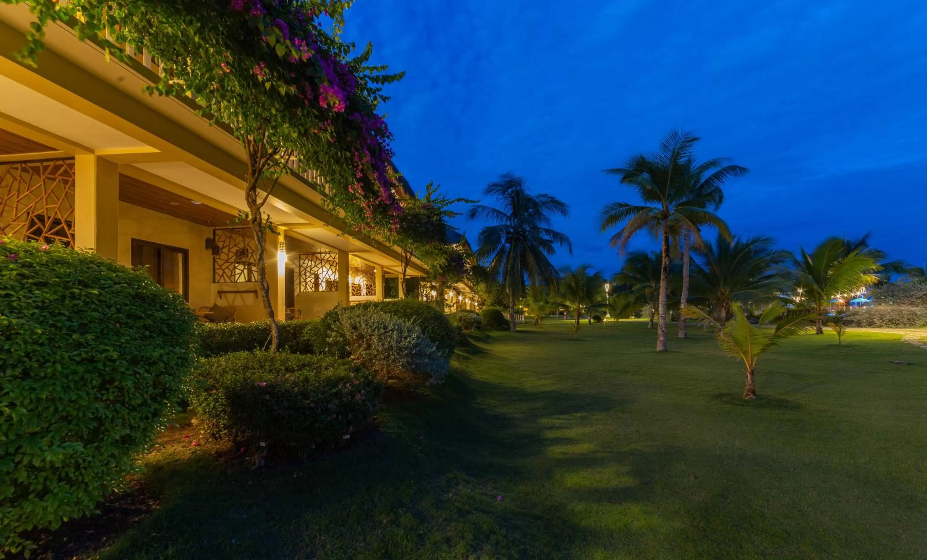 Garden view in Bohol Beach Club