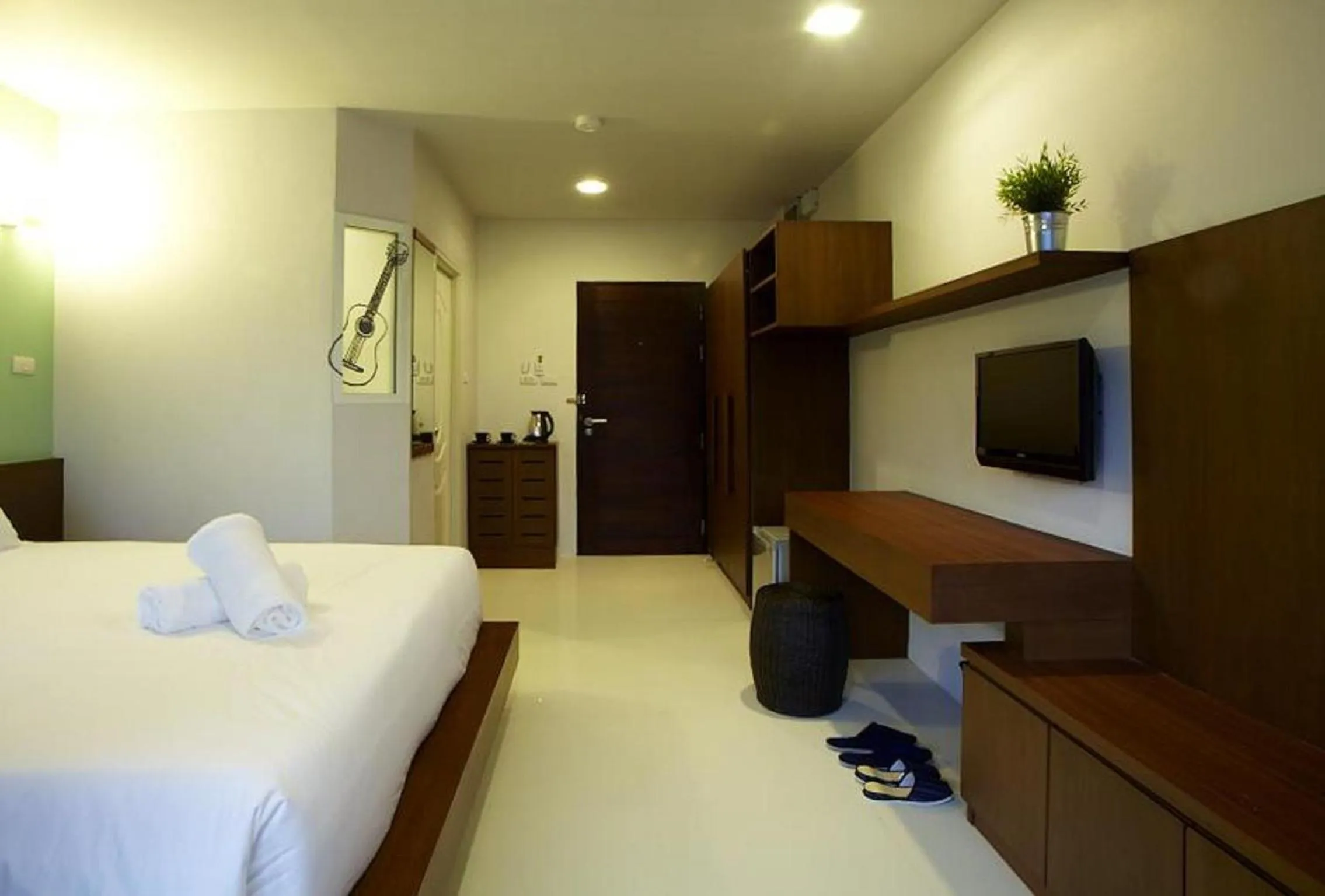 Bed, TV/Entertainment Center in Loft77 Sukhumvit Bangkok