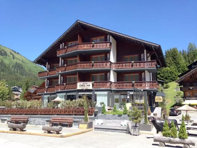 Property building in Boutique-Hôtel Chez Jan