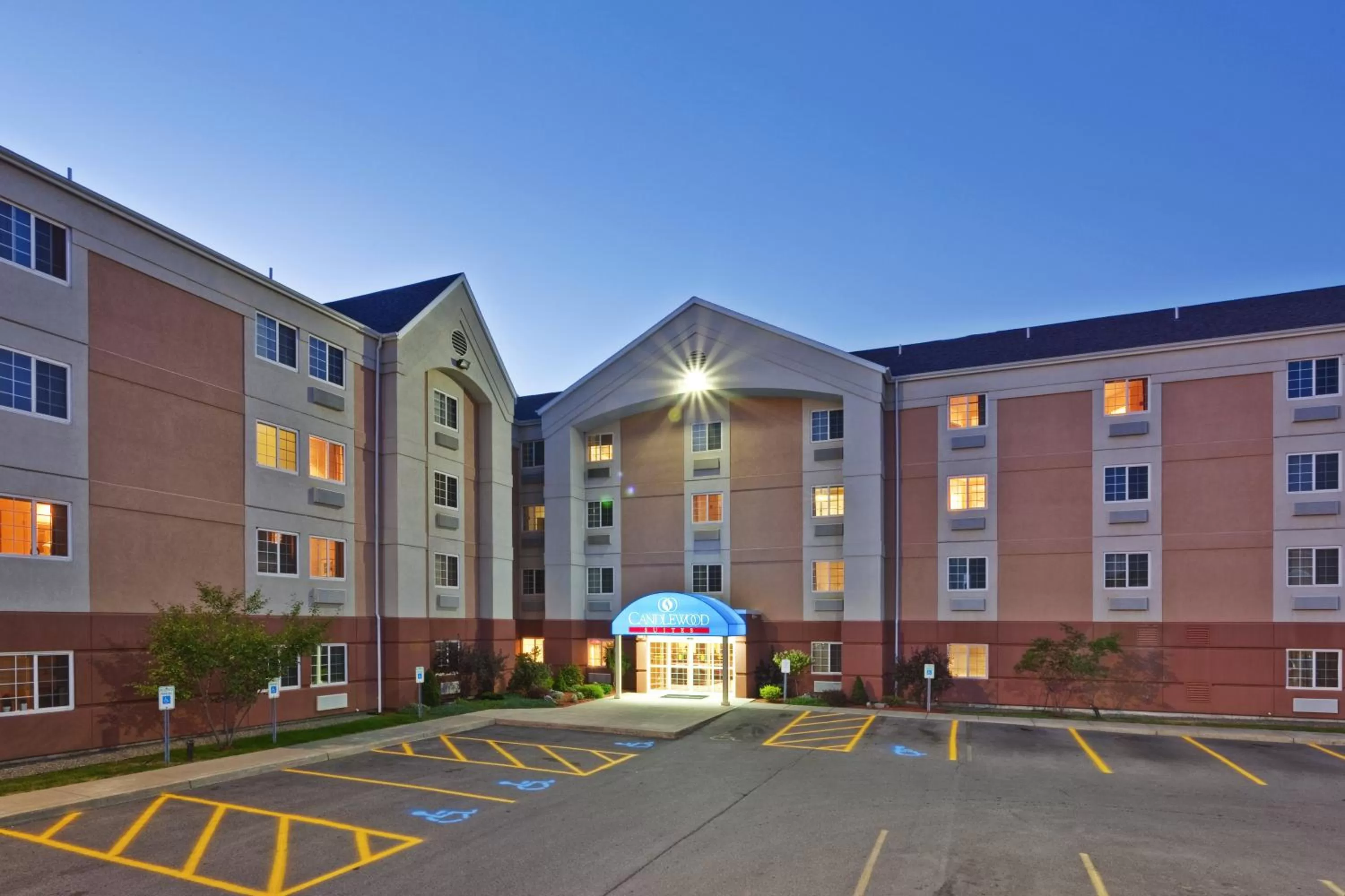 Property building in Candlewood Suites Syracuse-Airport by IHG