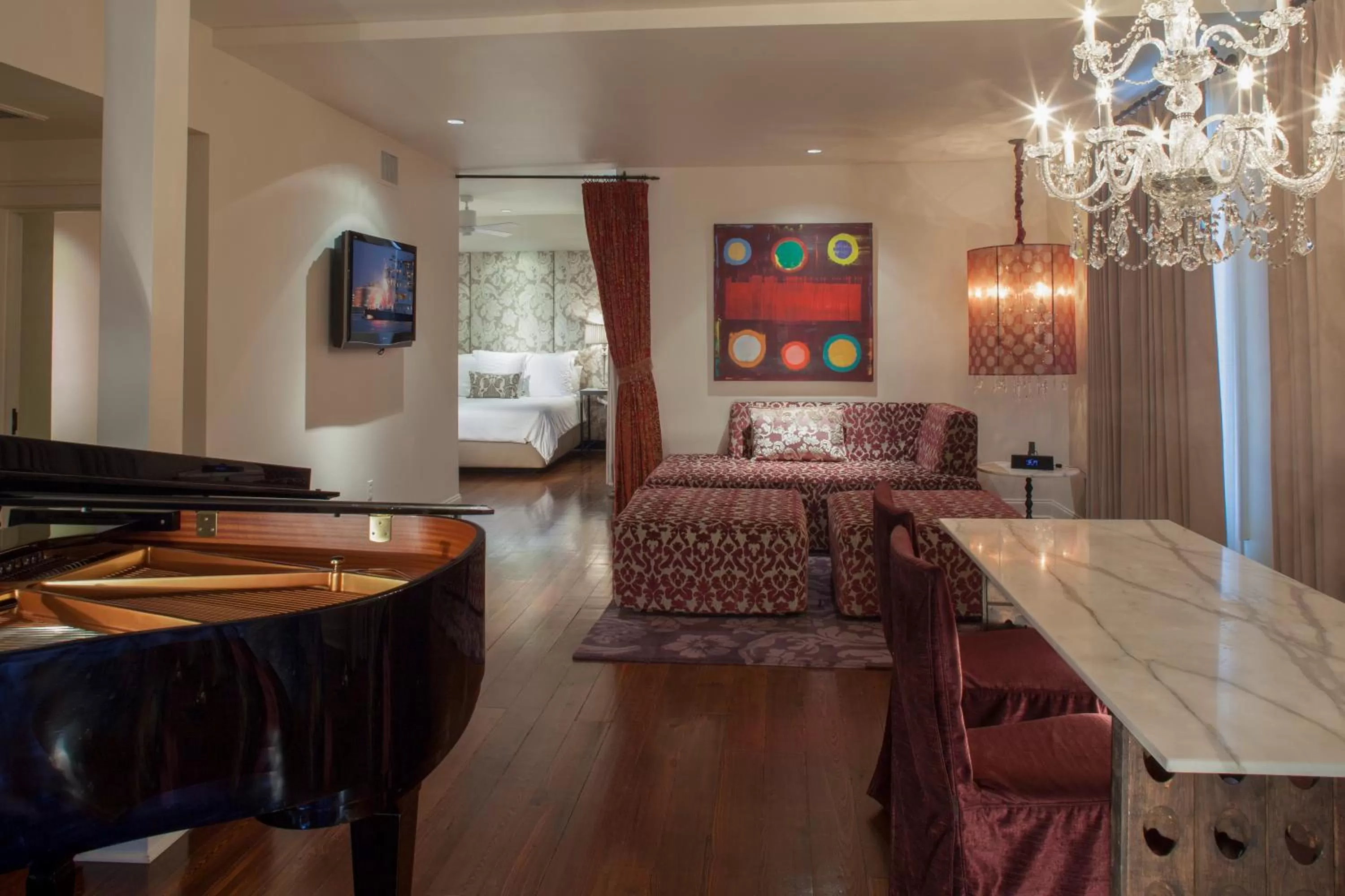 Seating area in International House Hotel