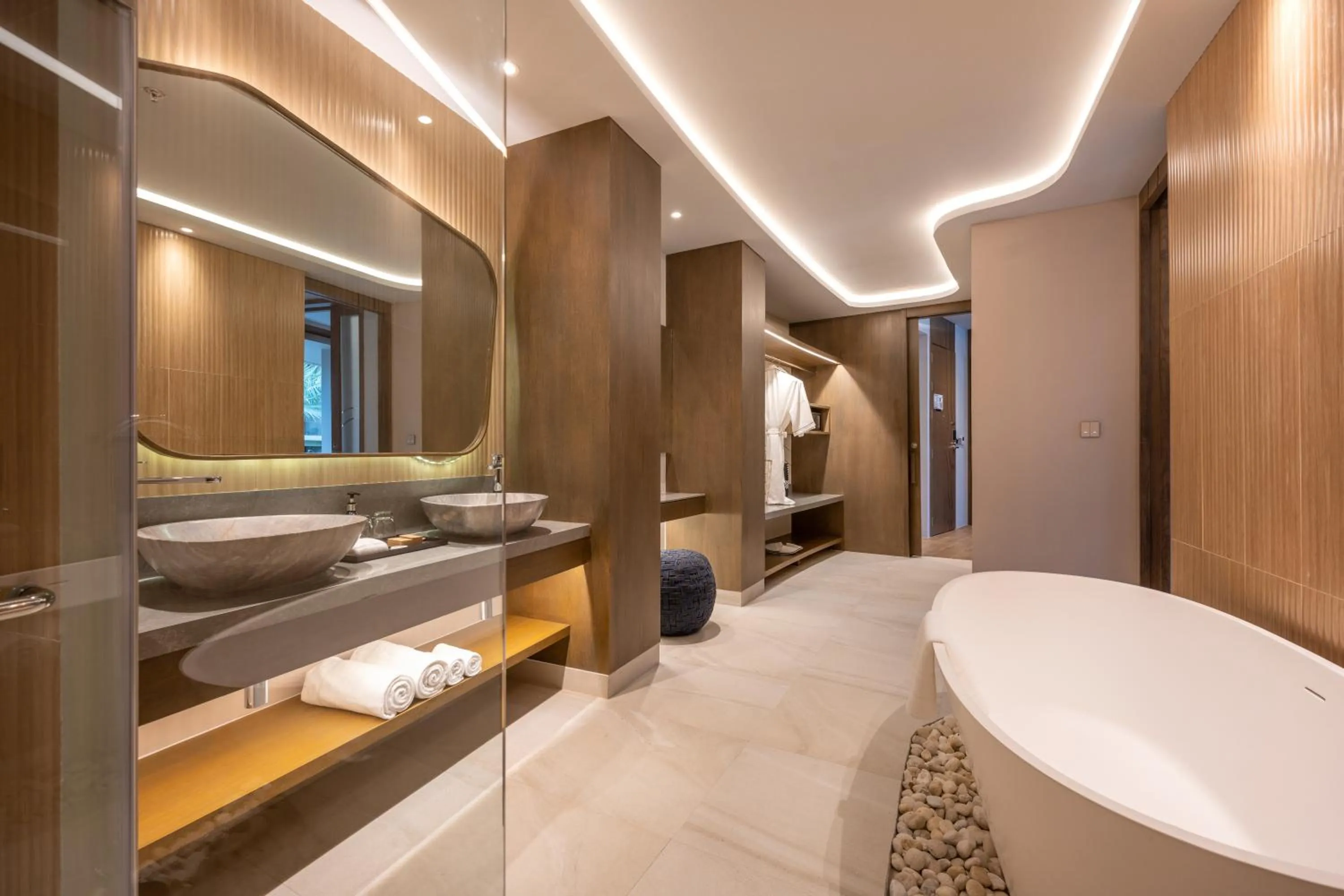 Bathroom, Bed in Metadee Concept Hotel