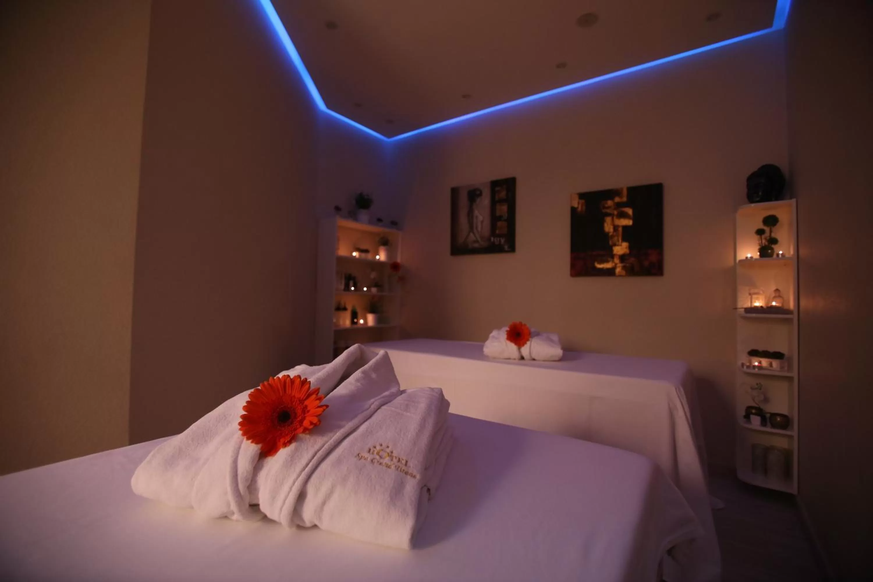 Massage, Bed in Grand Hotel & Spa Tirana