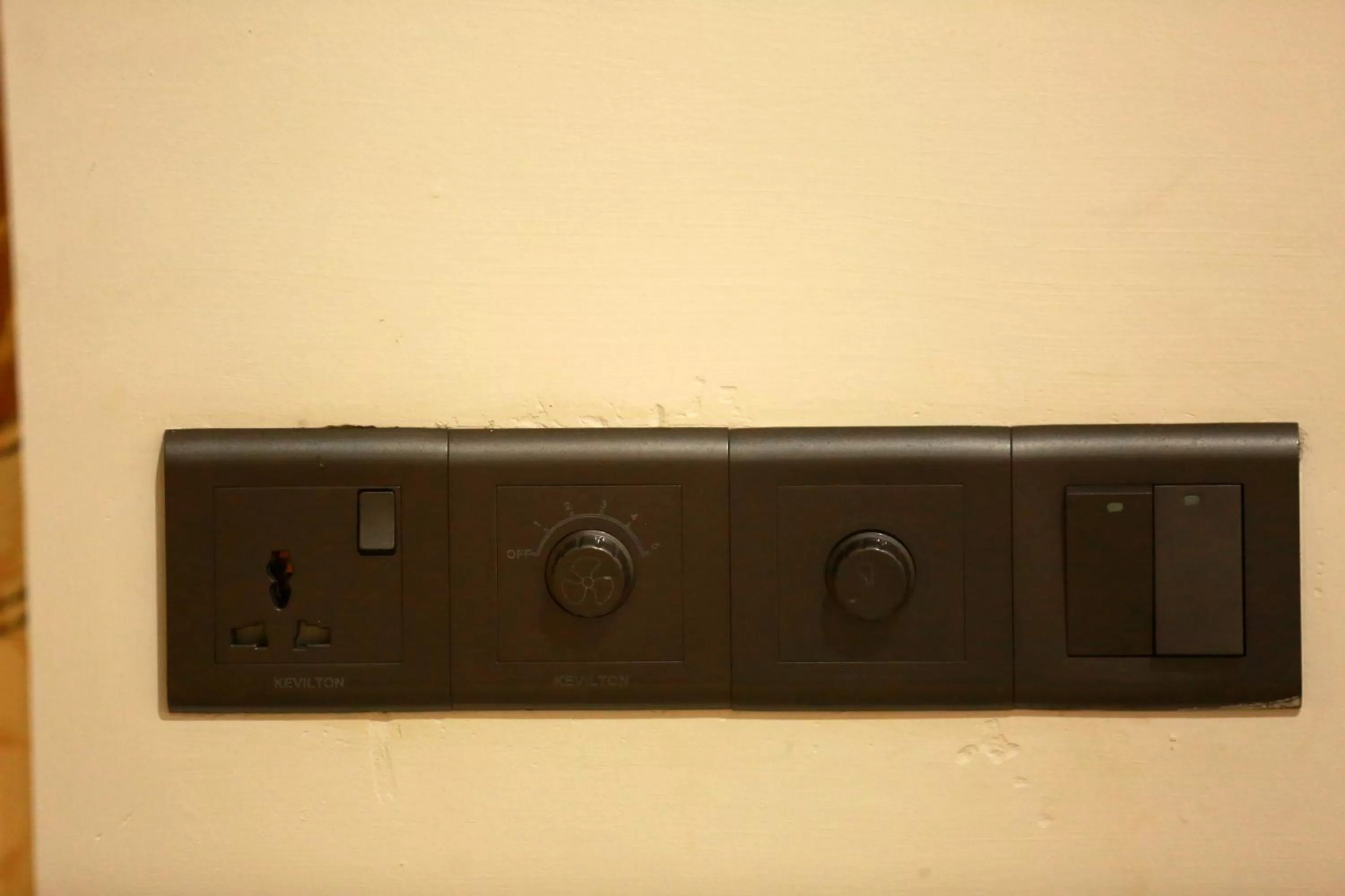 Night in Surf Orchid Villa