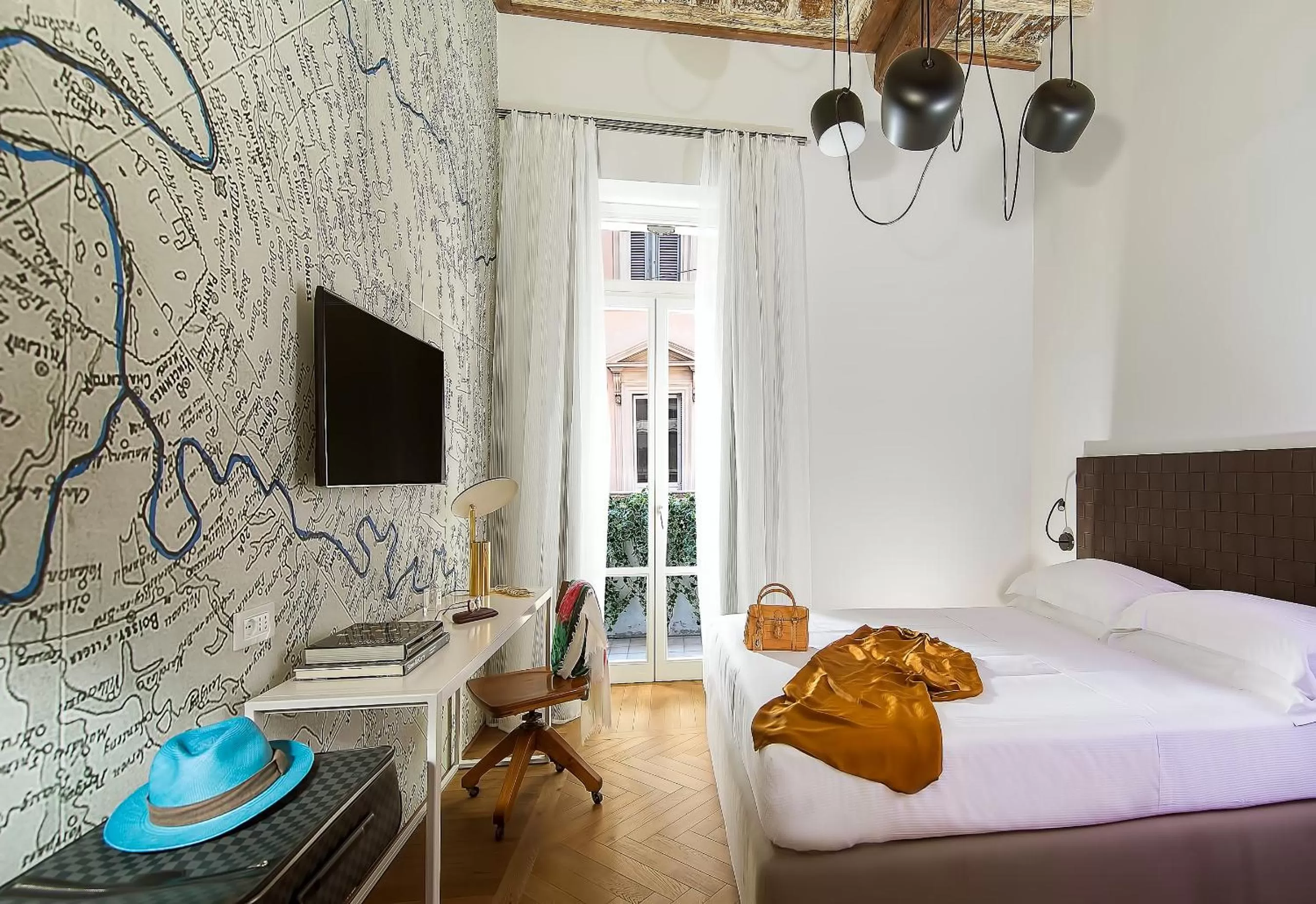 Bed in Boutique Centrale Palace Hotel