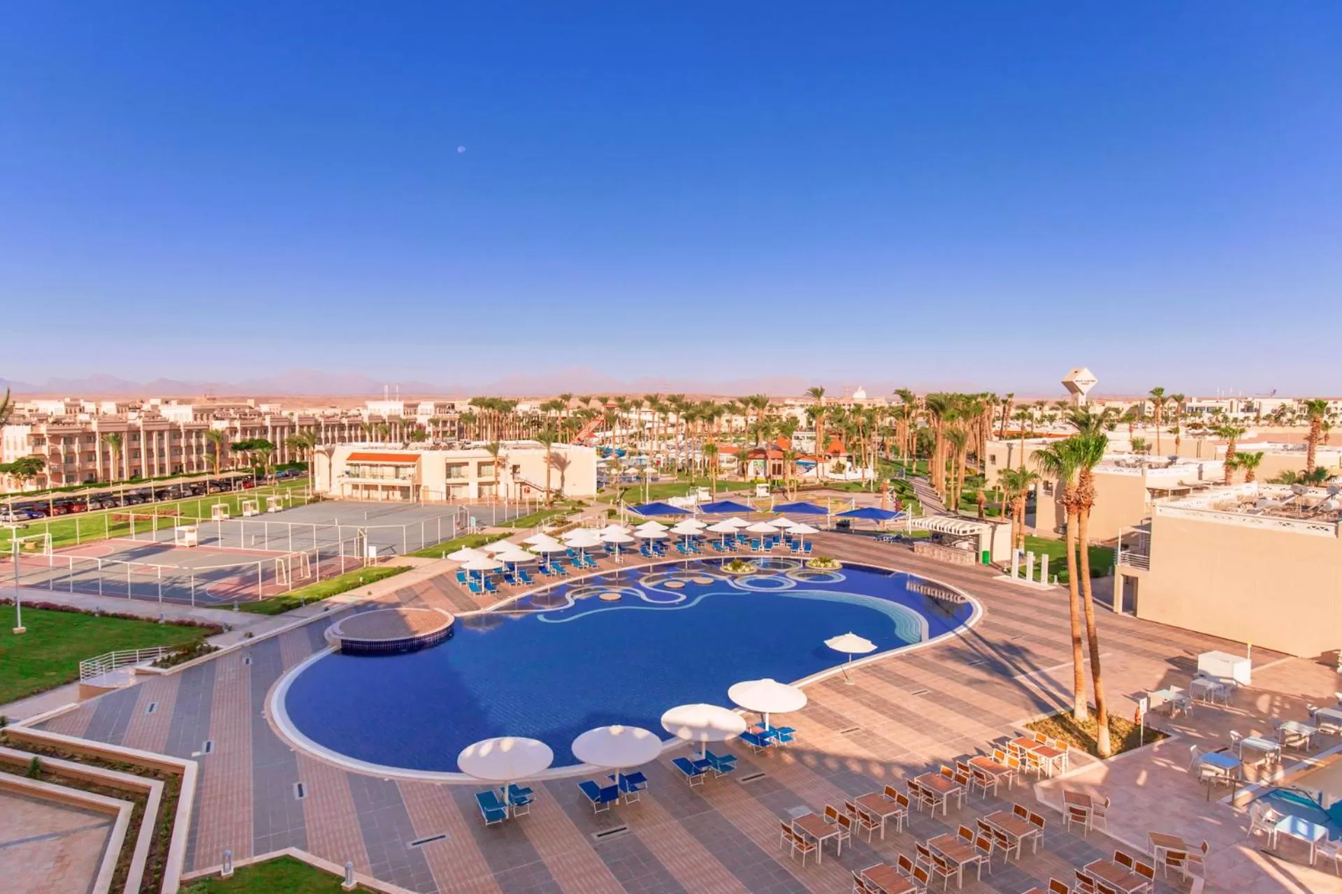 Swimming pool in Beach Albatros Aqua Park - Hurghada