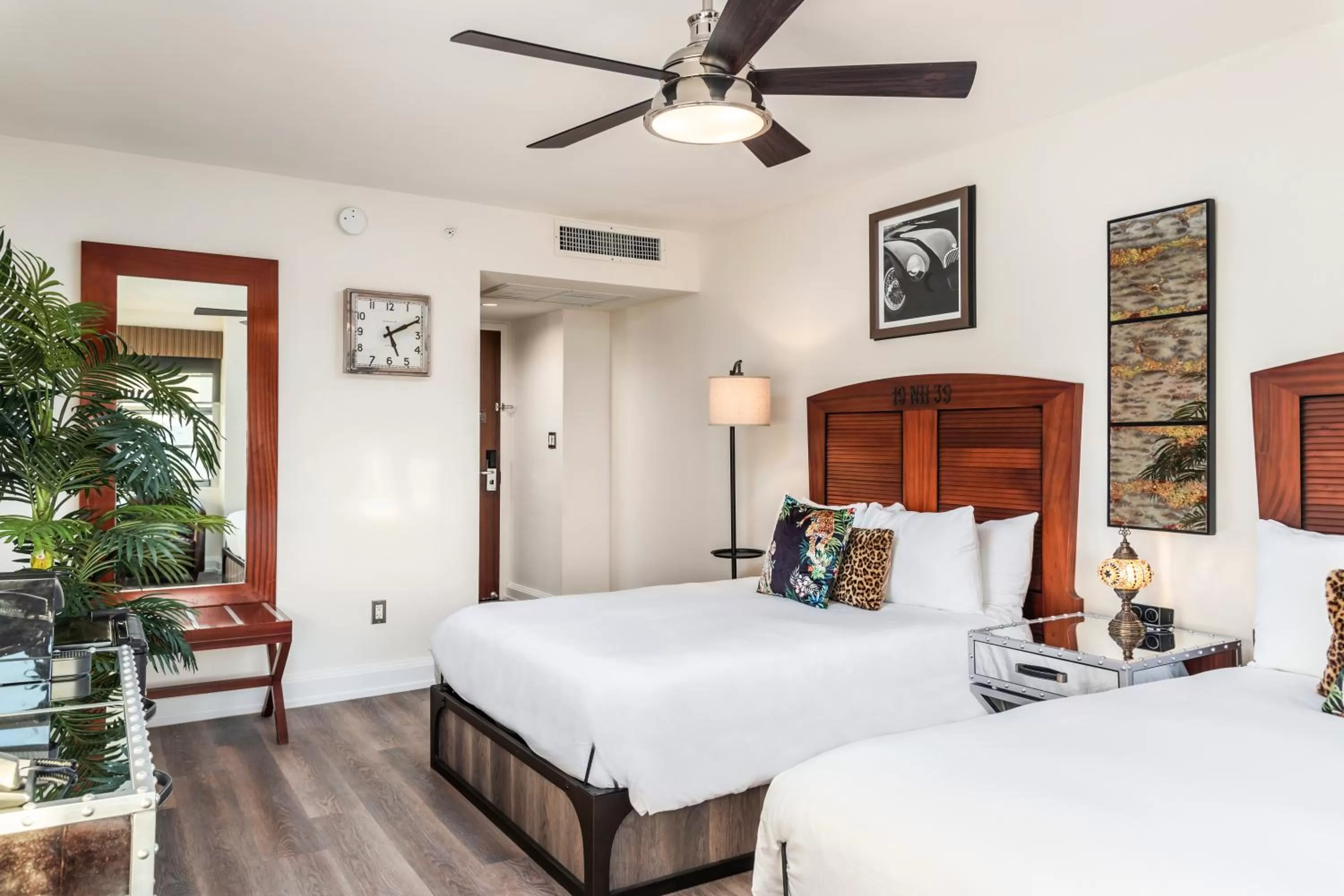 Bed in National Hotel, An Adult Only Oceanfront Resort