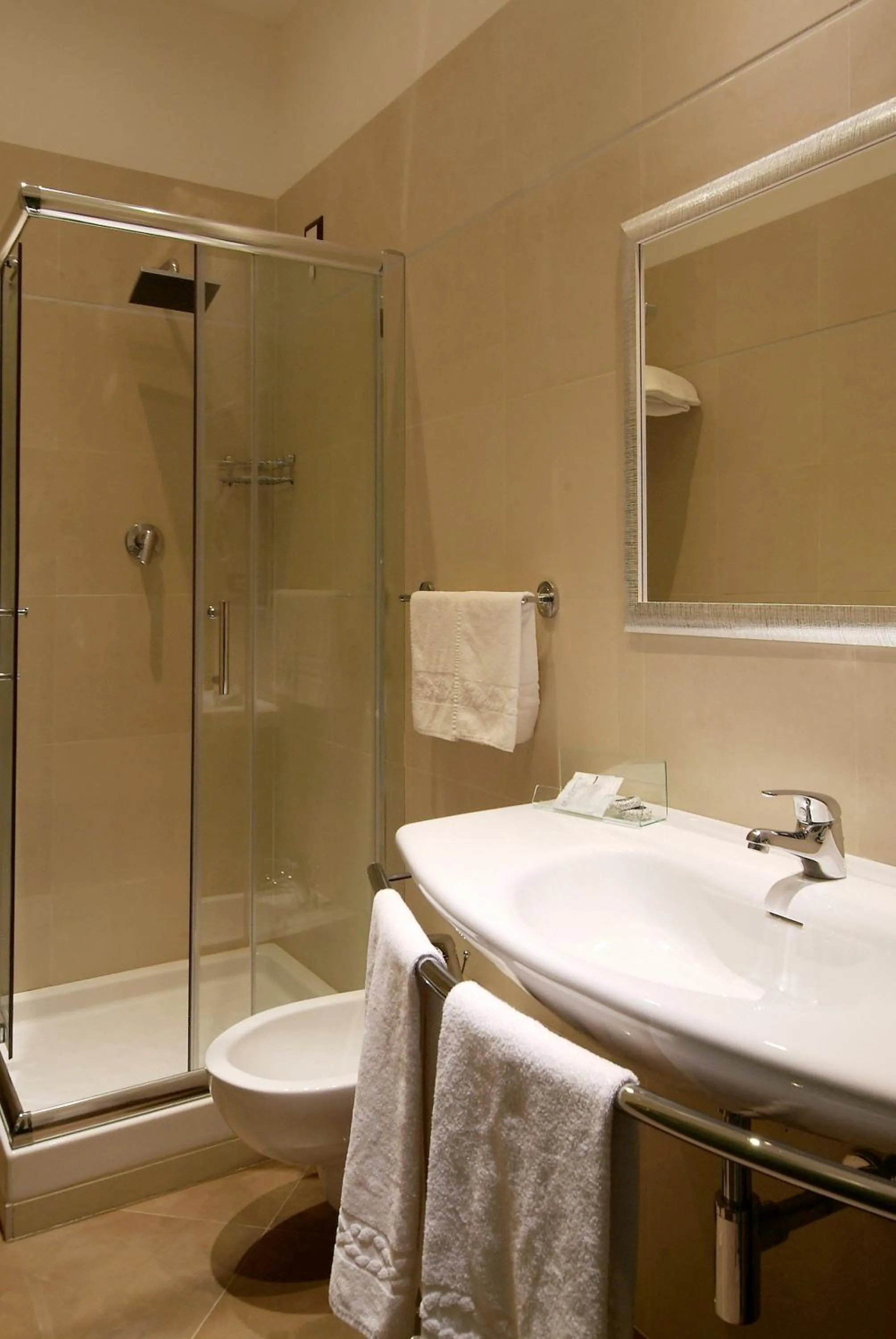 Bathroom in Hotel Argentina