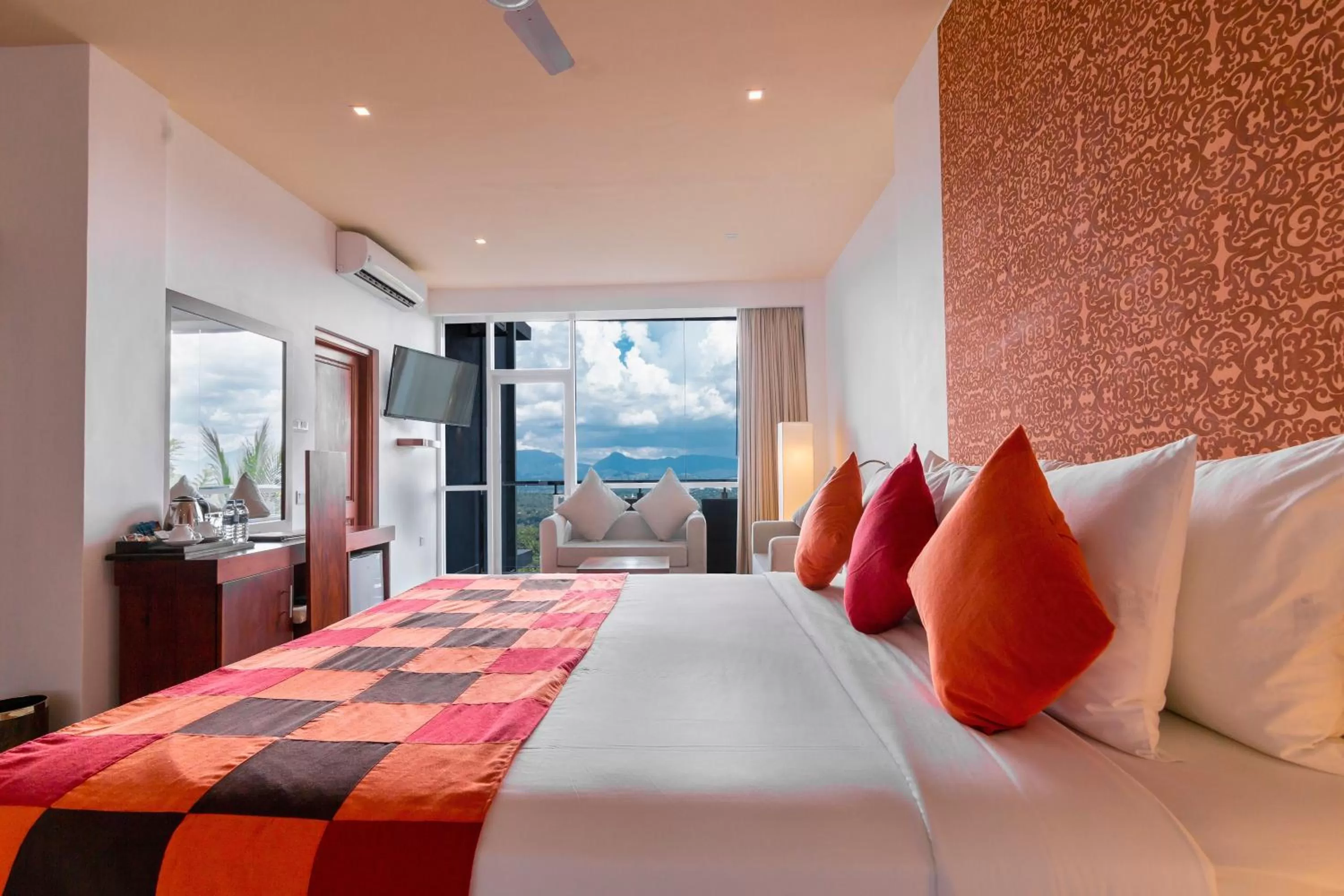 Bedroom, Bed in Mount Blue Kandy