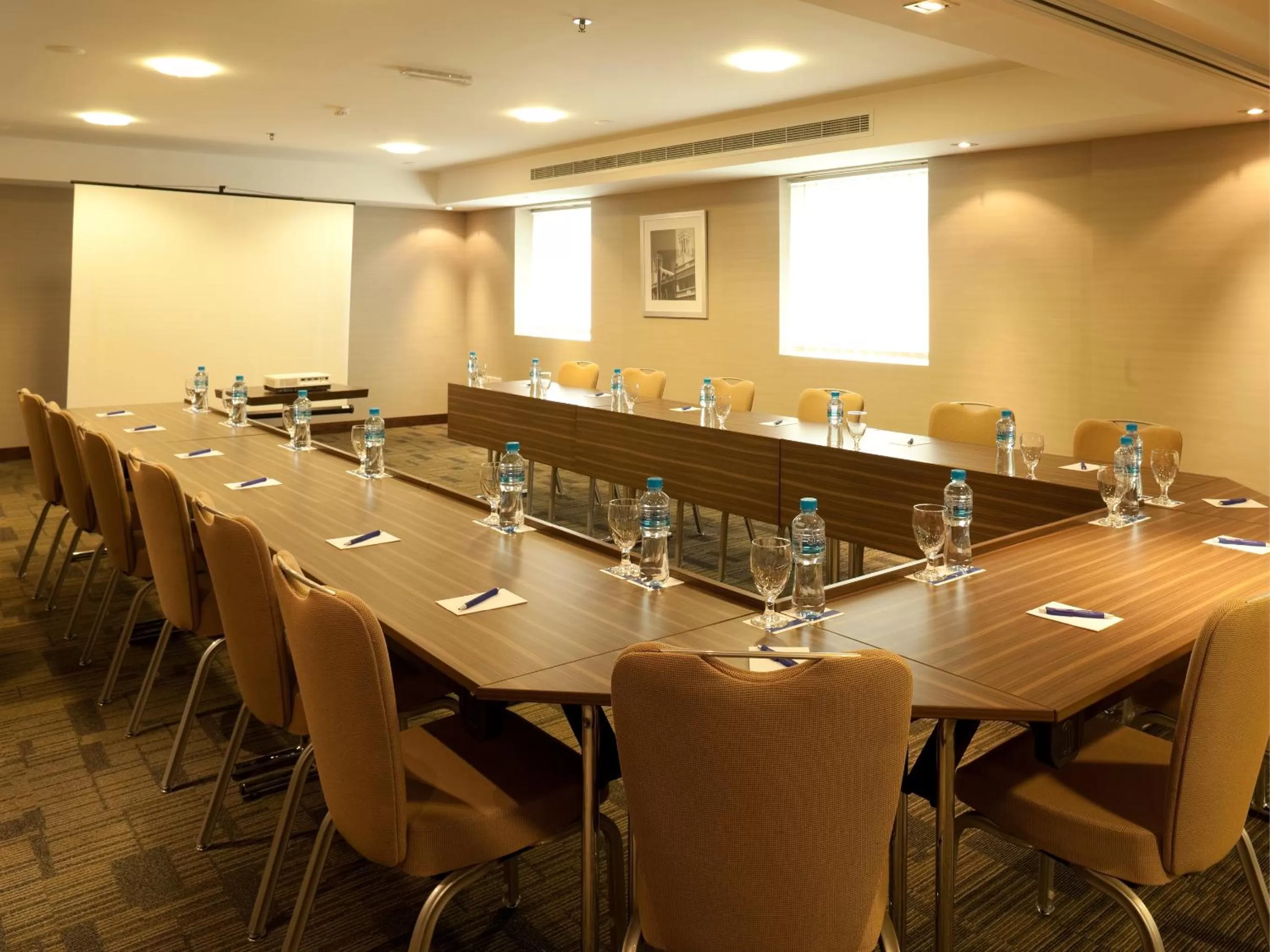 Business facilities in Citymax Sharjah