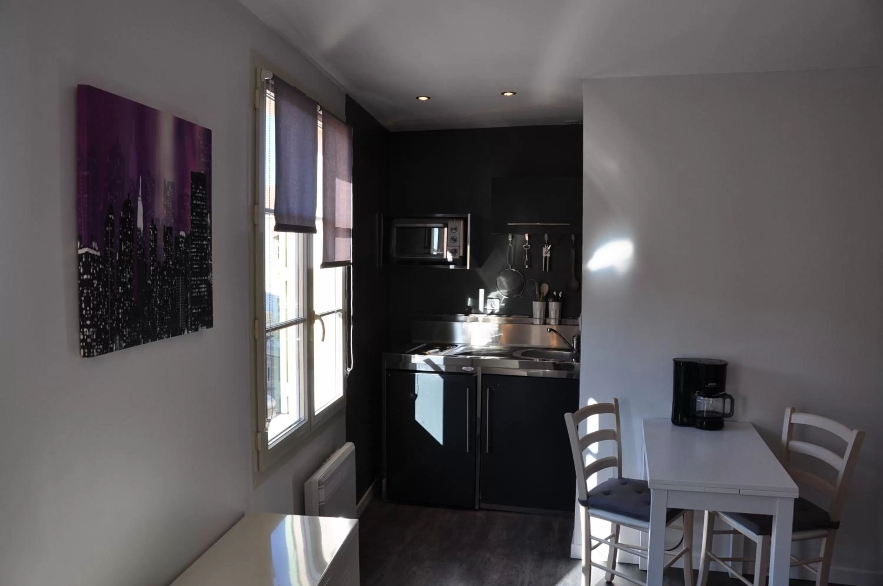 Dining area in Appart'Hotel Saint-Michel