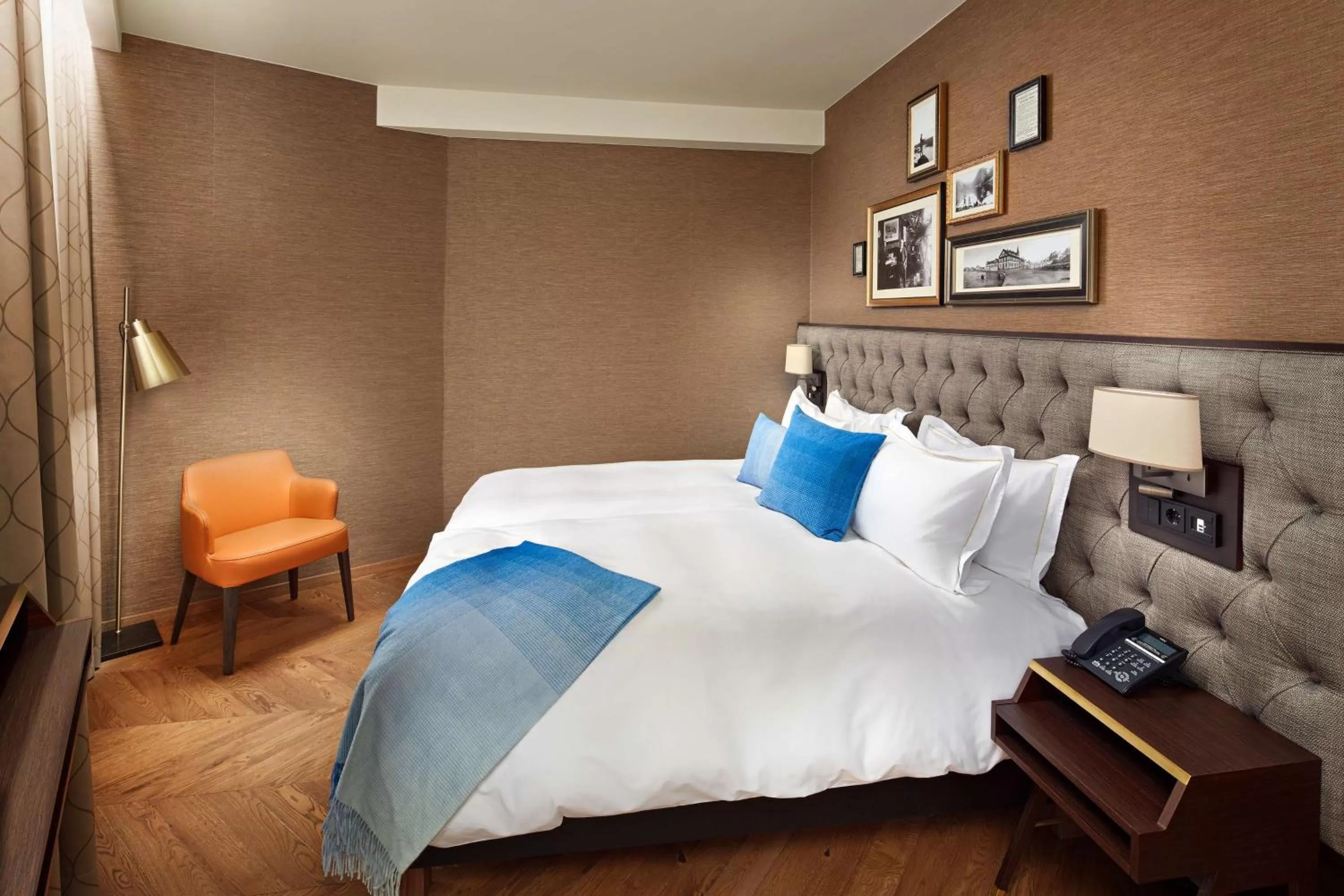 Bed in Reykjavik Konsulat Hotel, Curio Collection By Hilton