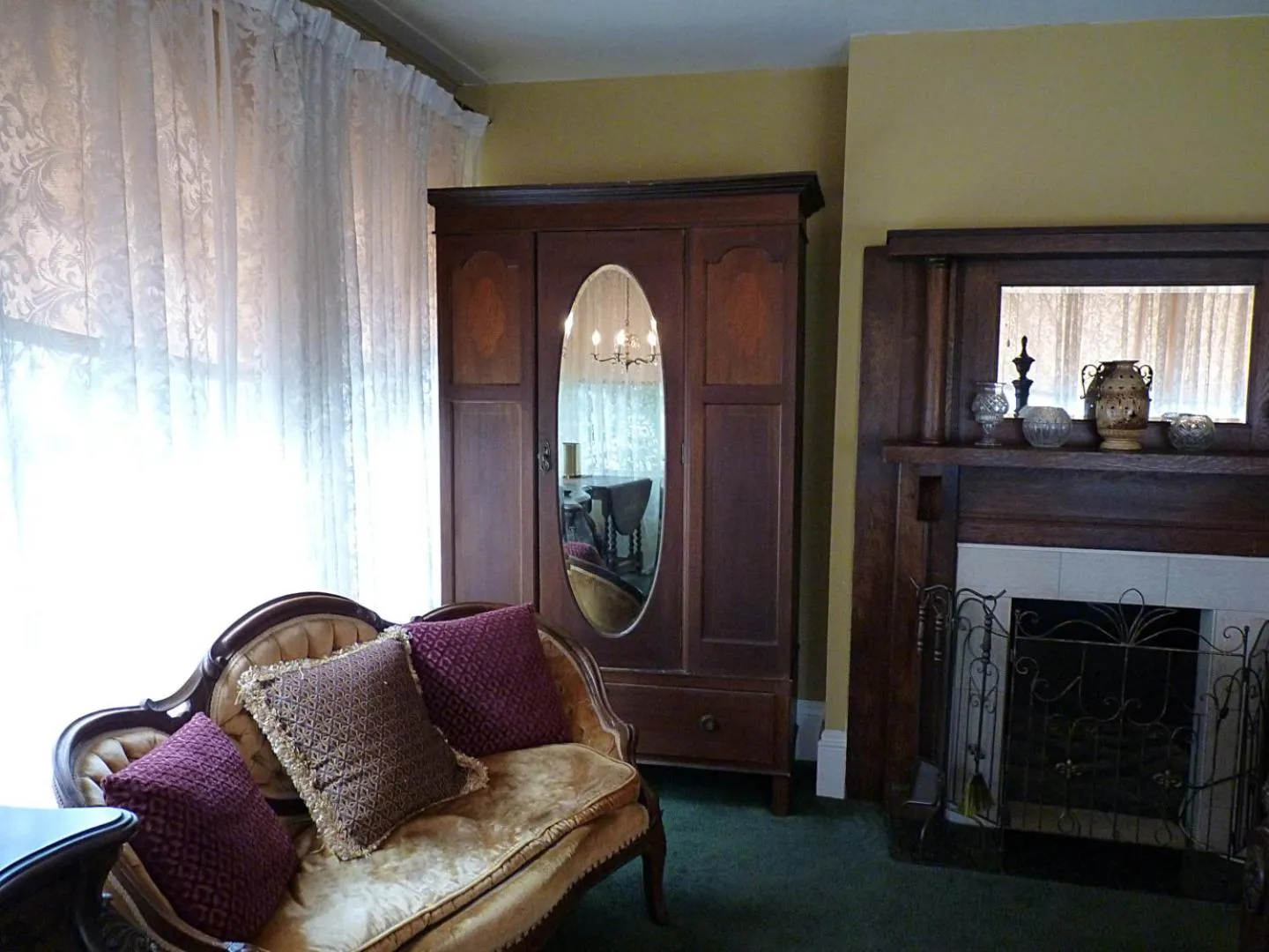 Seating Area in Strickland Arms Bed and Breakfast