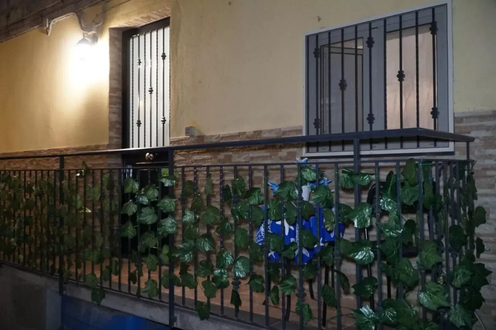 Large Double Room in B&B porta Garibaldi Large Double Room in B&B porta Garibaldi