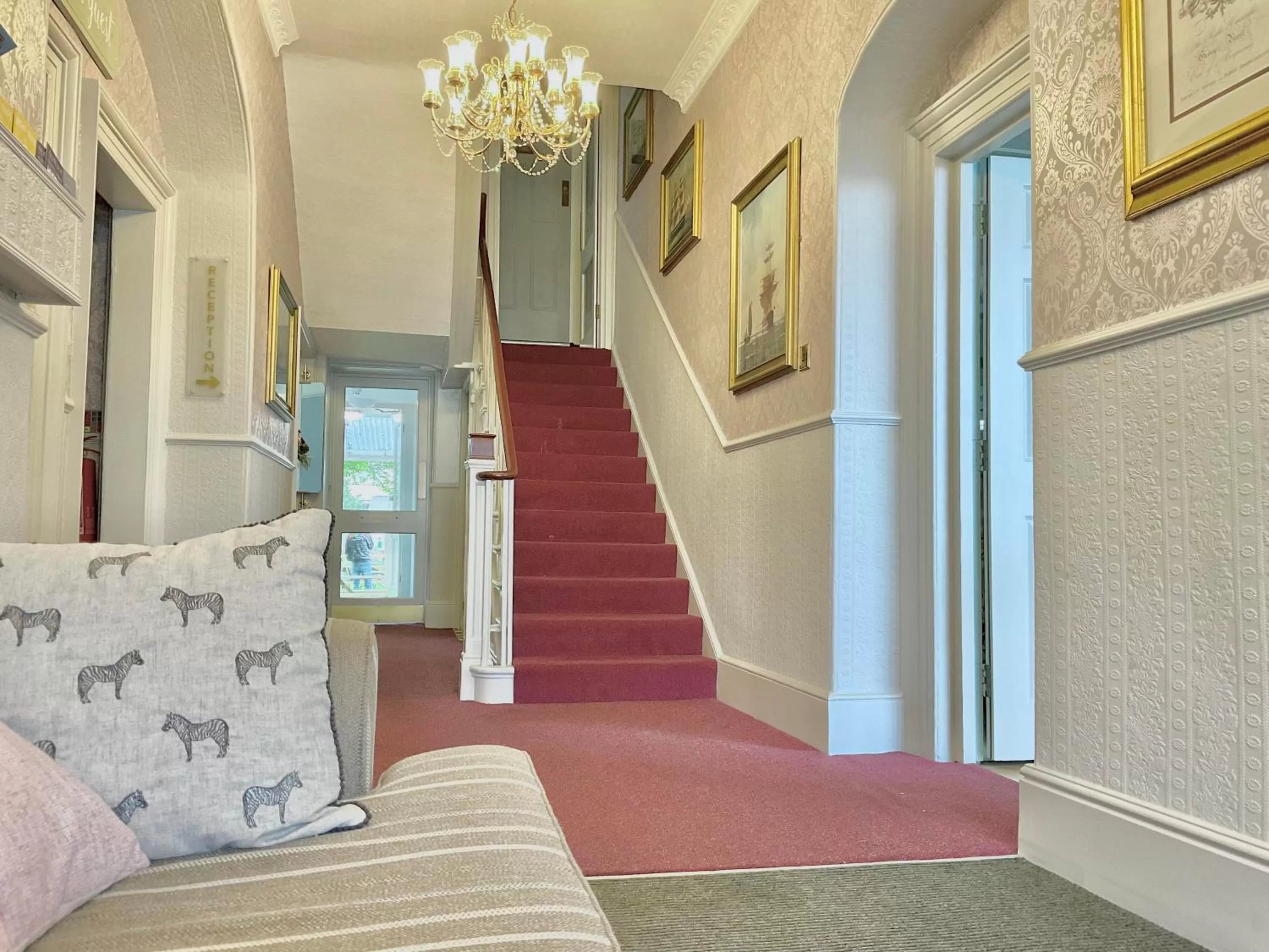 Lobby or reception in Ashton Court Hotel