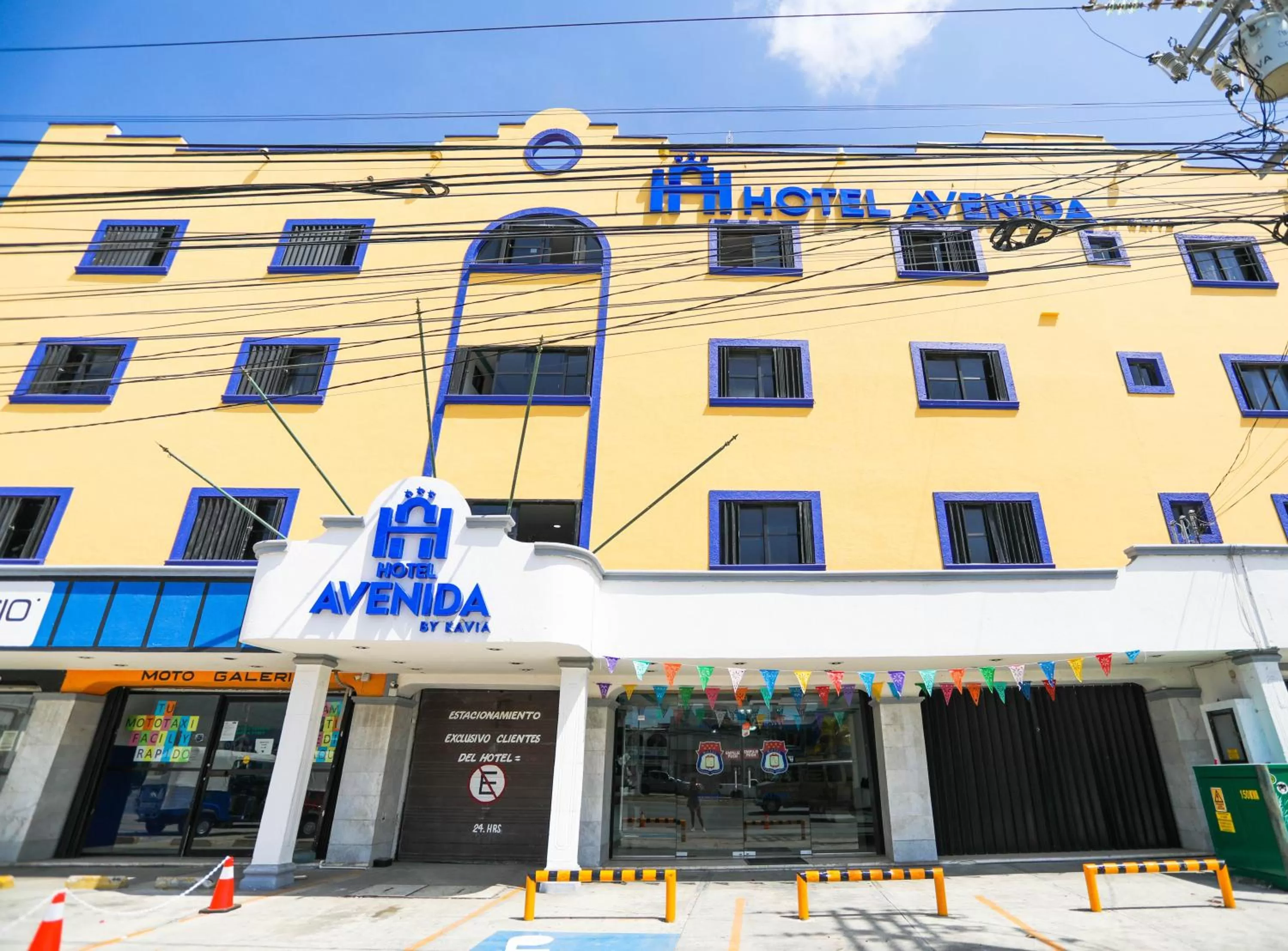 Property building in Hotel Avenida Cancun