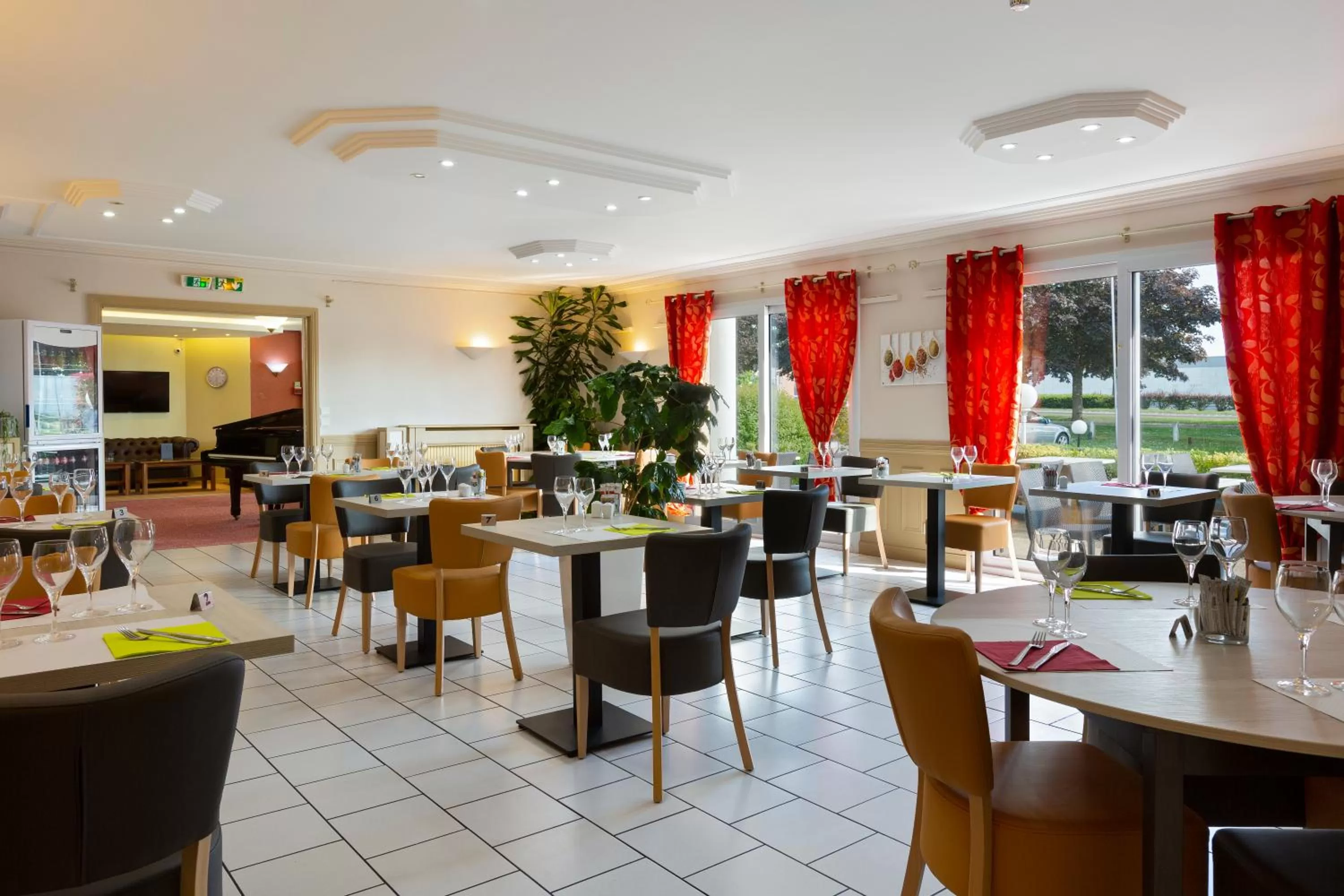 Restaurant/places to eat in Logis Hotel Altina