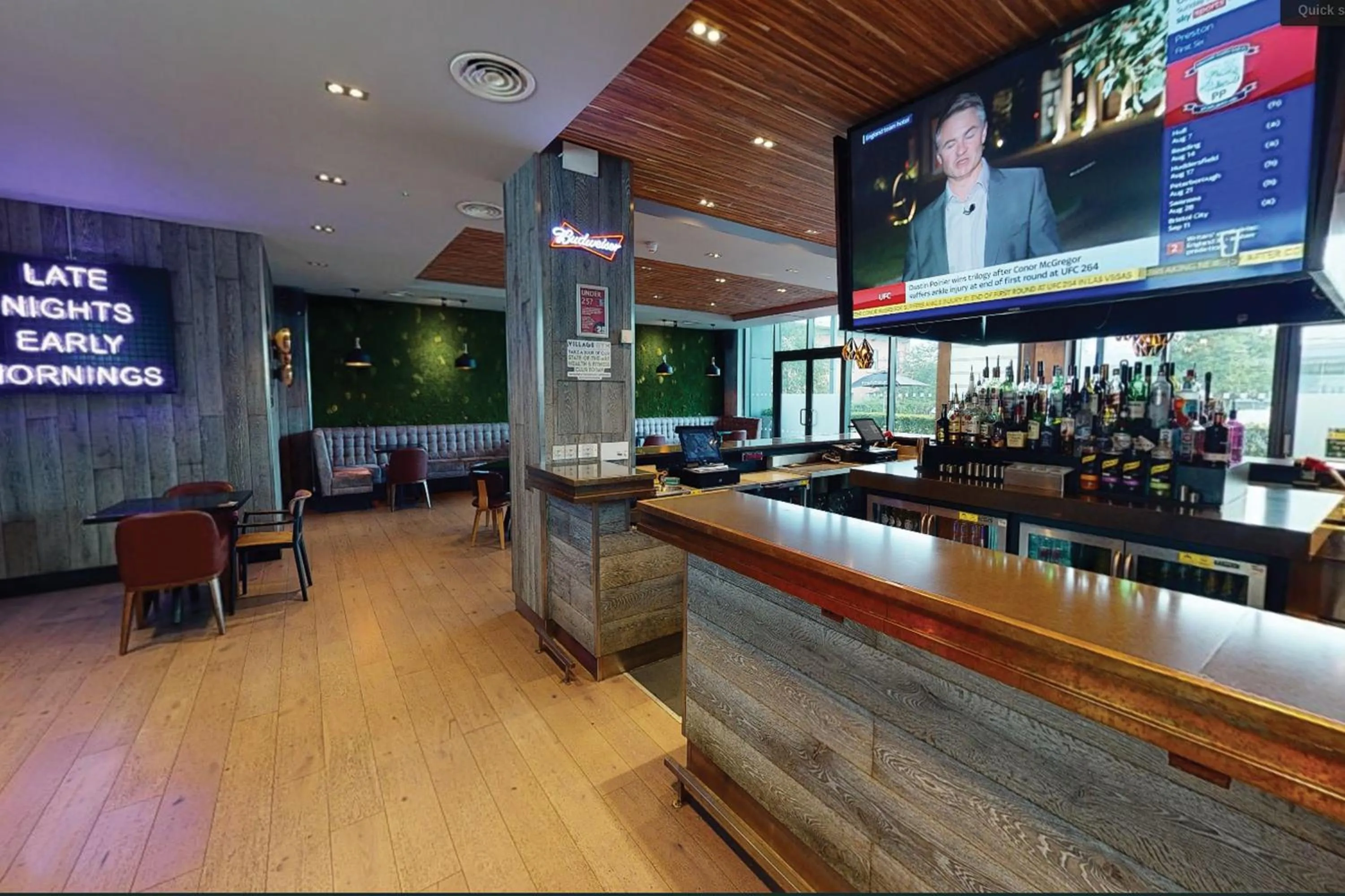 Lounge or bar in Village Hotel Solihull
