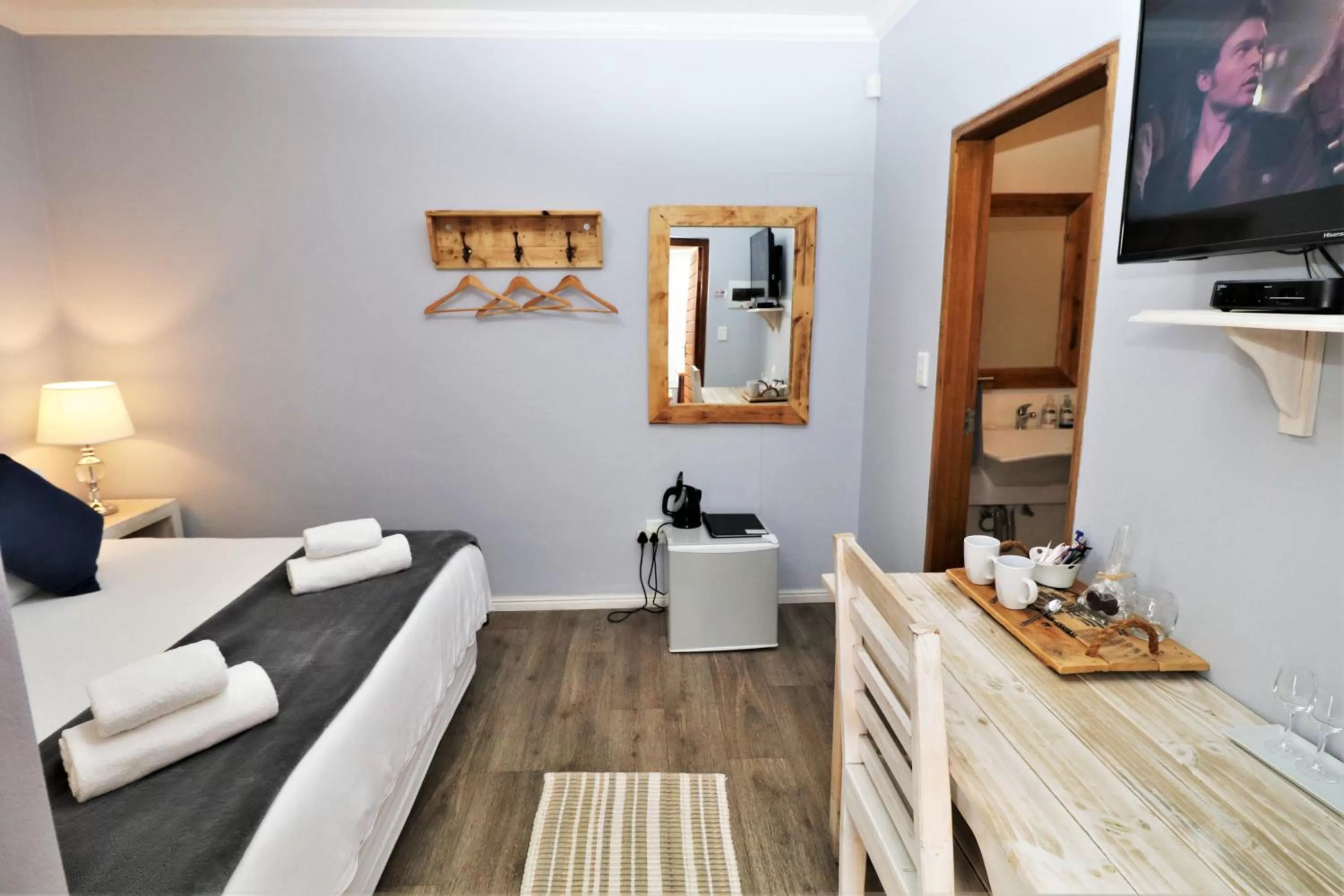 Bathroom, Seating Area in Tiende Laan Bed & Breakfast and Self-Catering