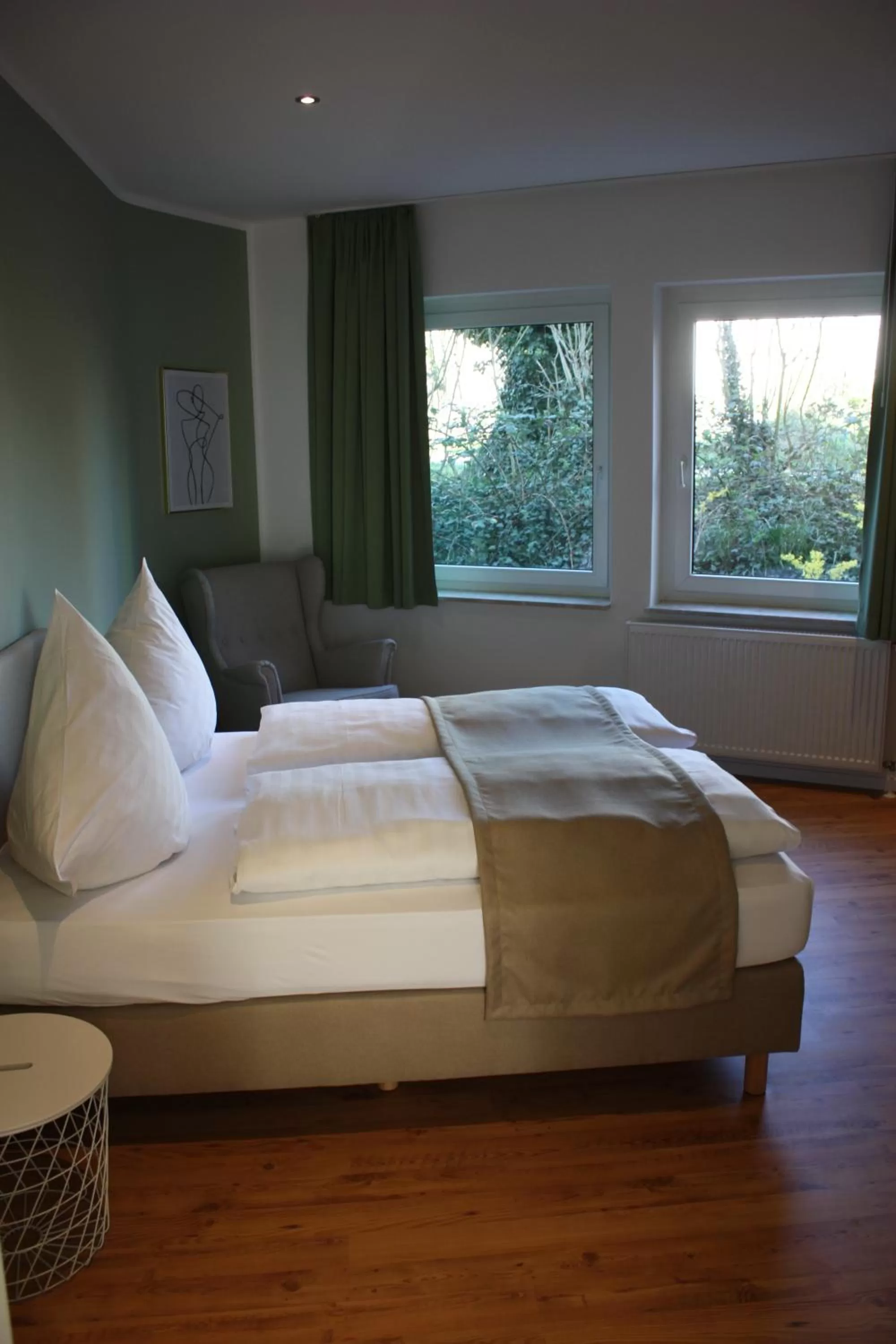 Bed in Hotel Grüner Baum