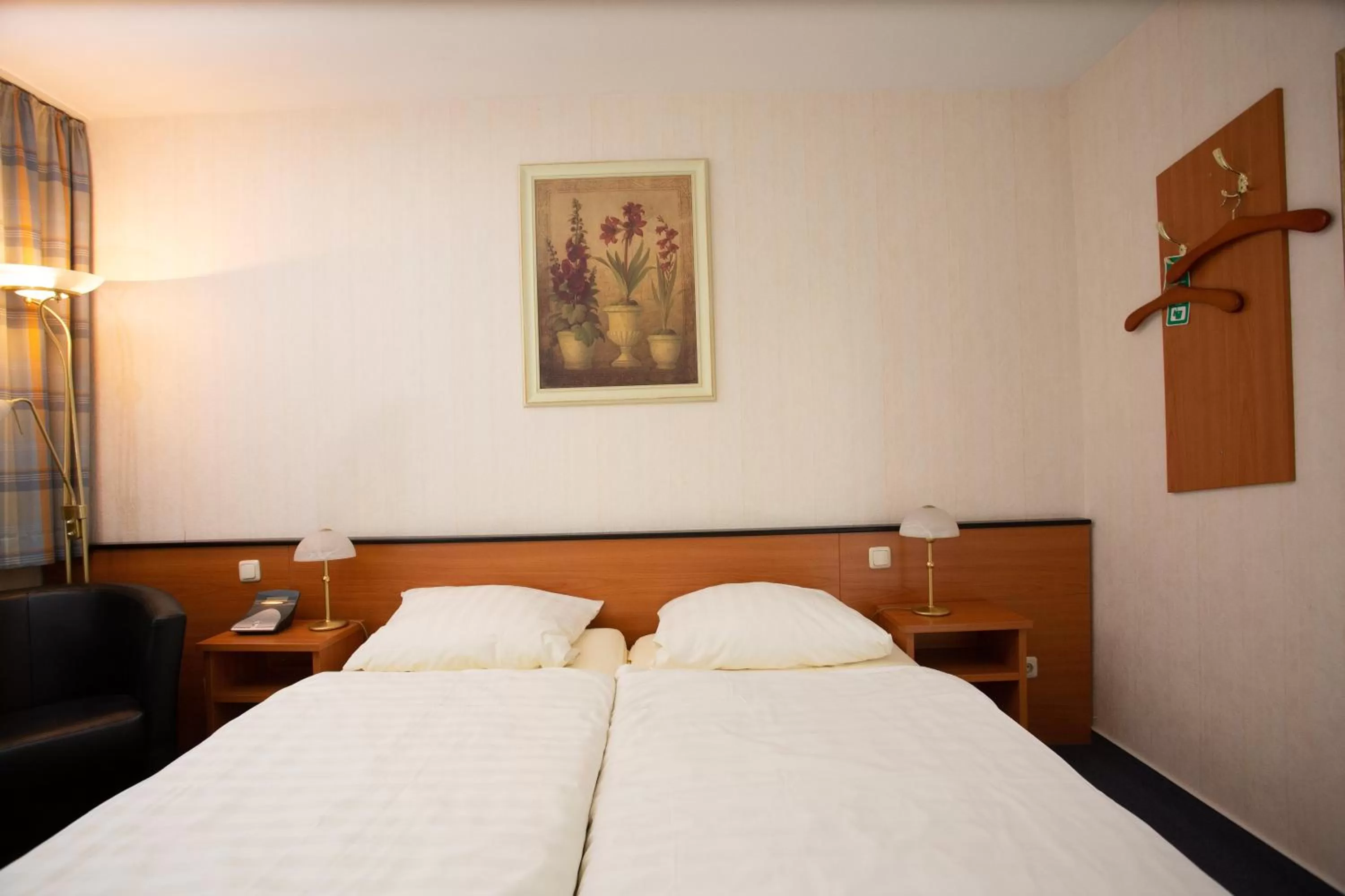 Photo of the whole room, Bed in Gästehaus Am Vogelsang