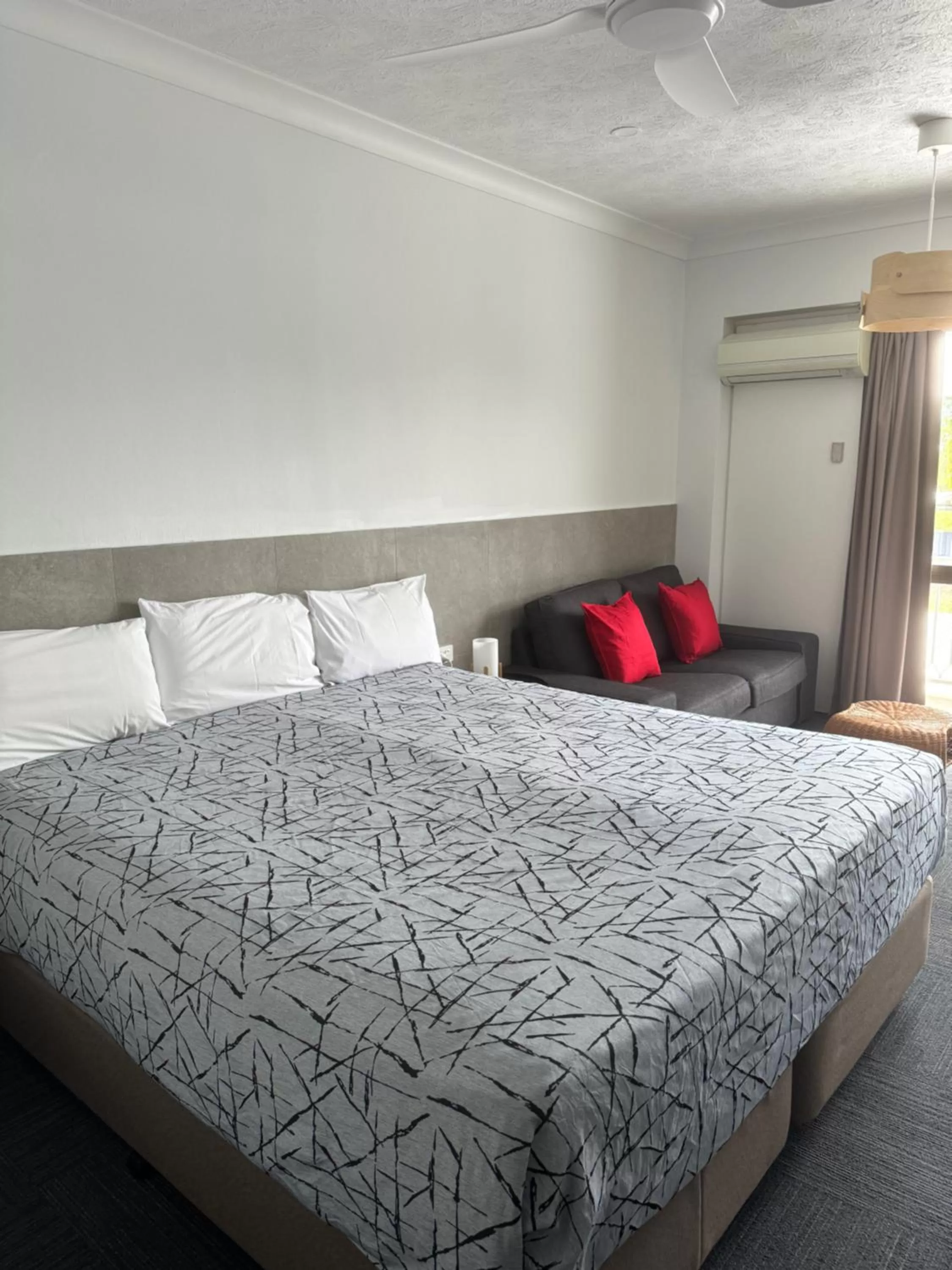 Bed in Longreach Motor Inn