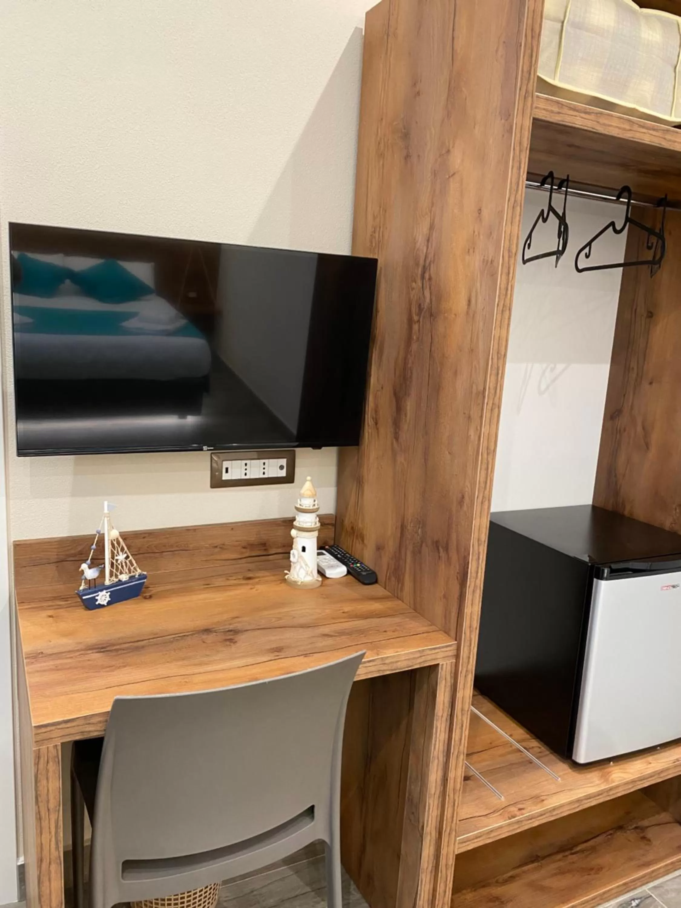 TV and multimedia, TV/Entertainment Center in Arsenale Porto