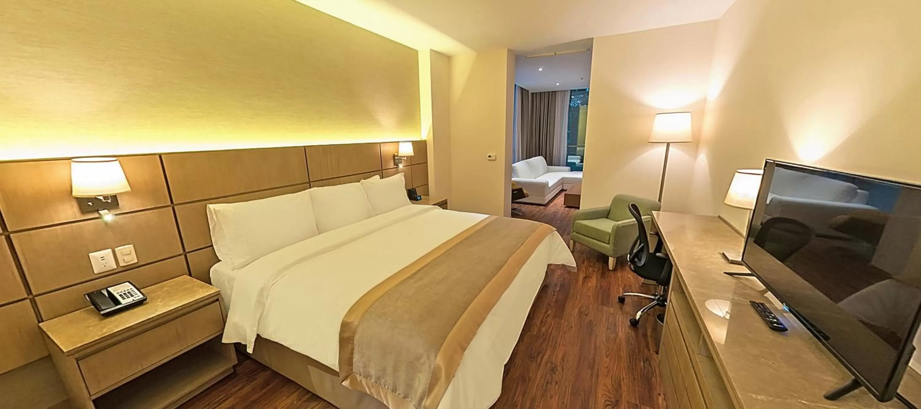 Photo of the whole room, Bed in Radisson Hotel Guayaquil