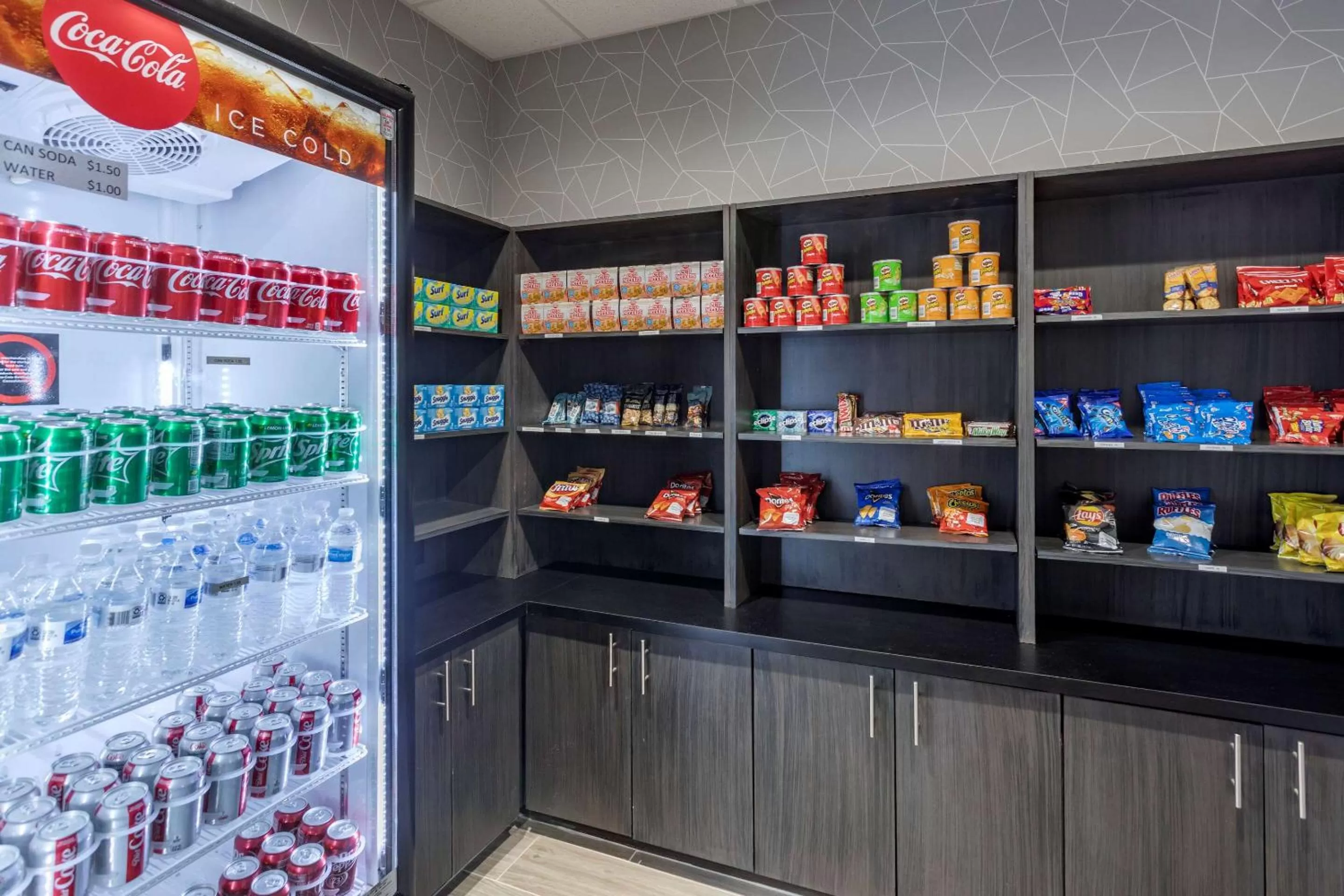 On-site shops in Comfort Inn & Suites