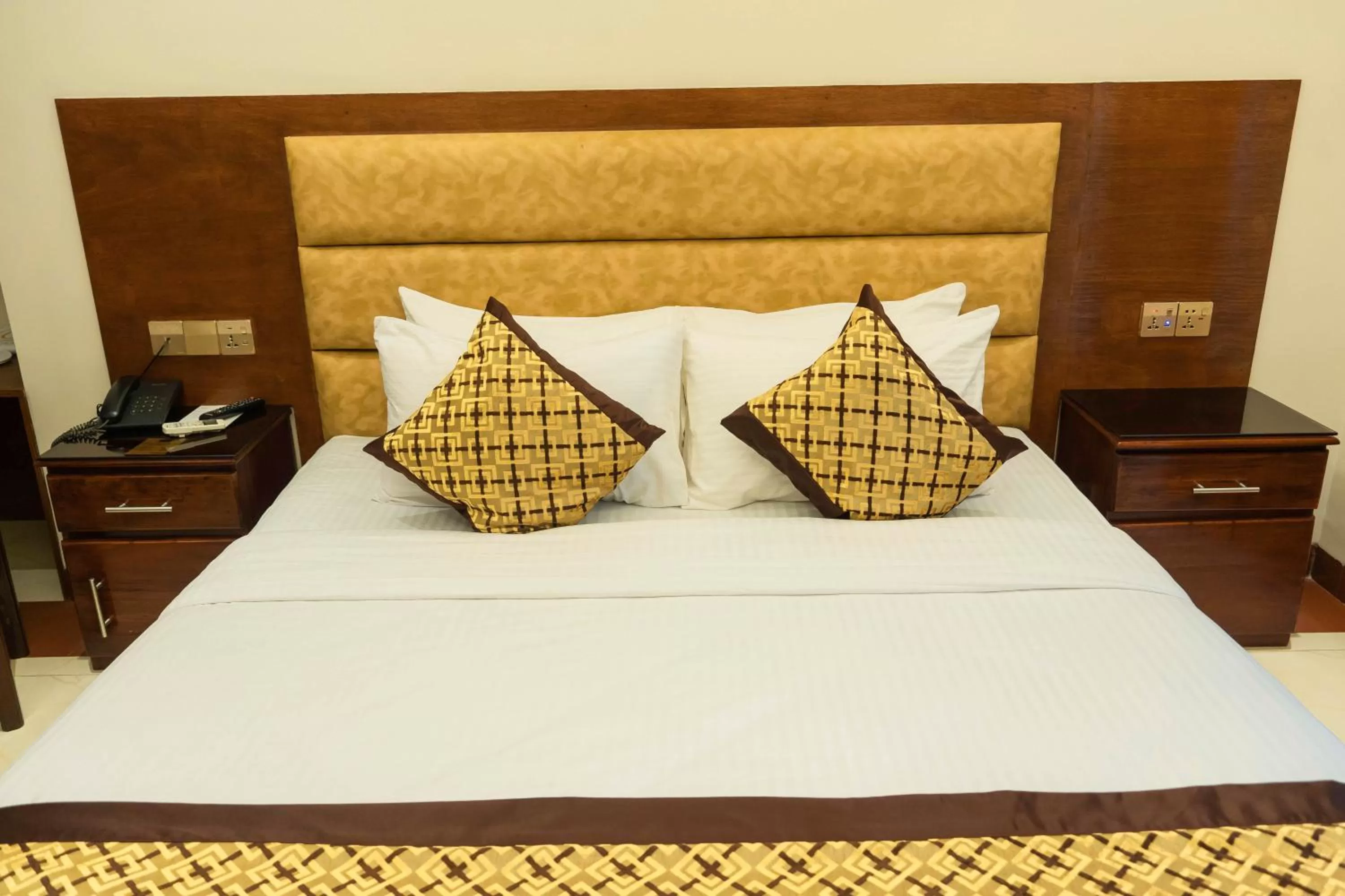 Bed in Central Inn Dhaka City Centre