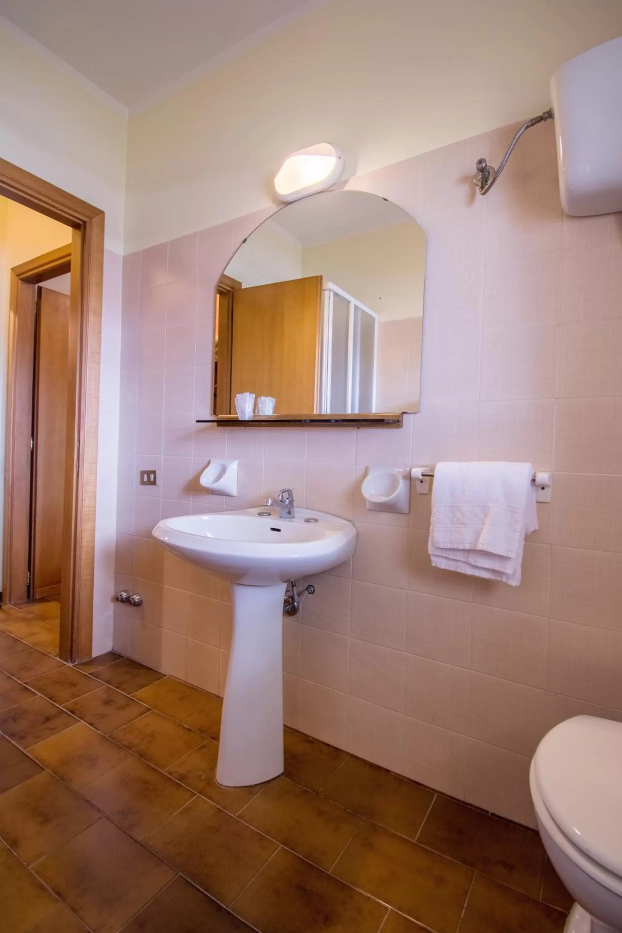 Bathroom in Hotel Cantalodole