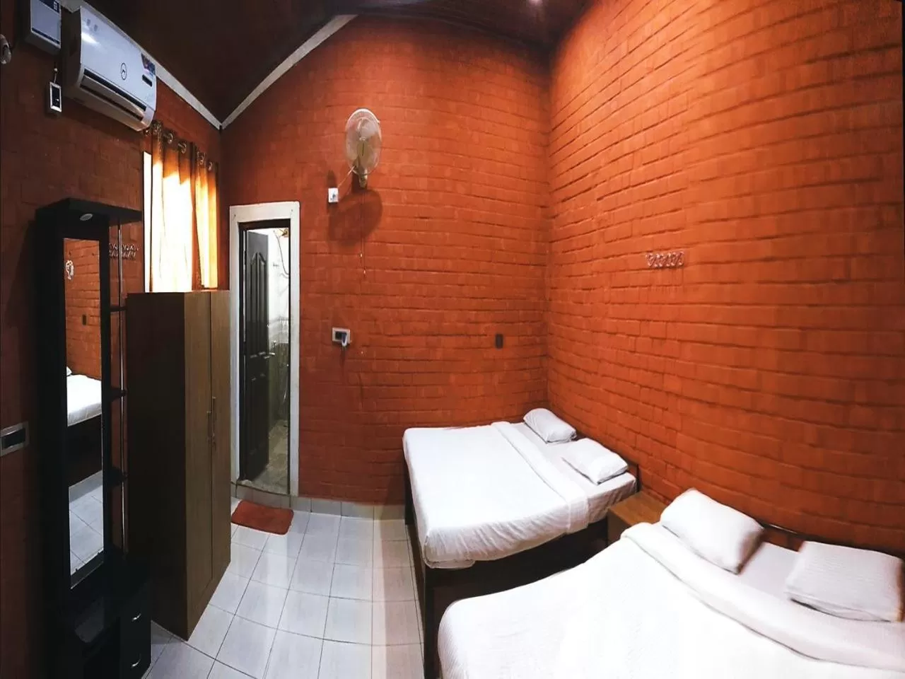 Bedroom, Bed in CS County Resort