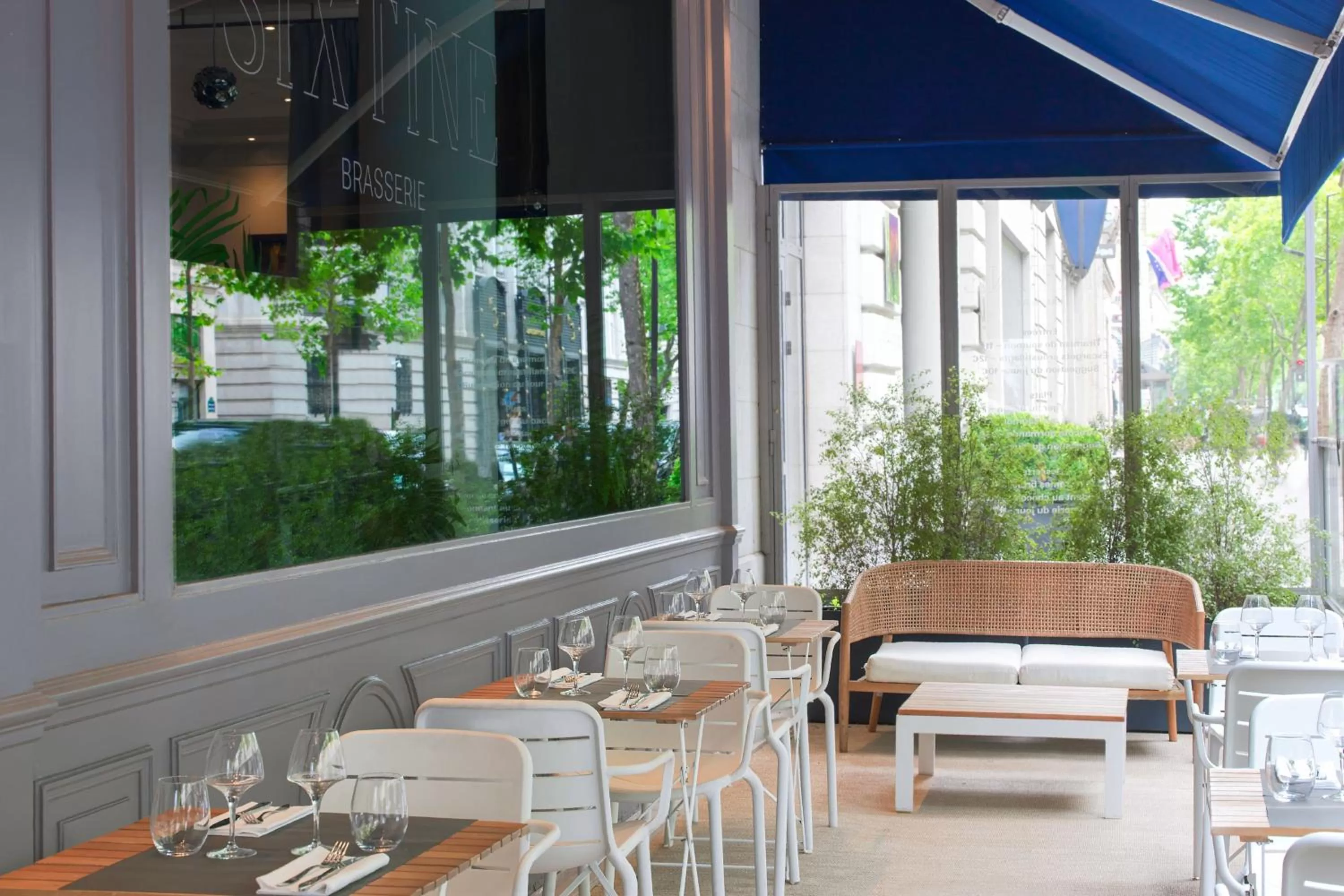 Restaurant/places to eat in Paris Marriott Opera Ambassador Hotel