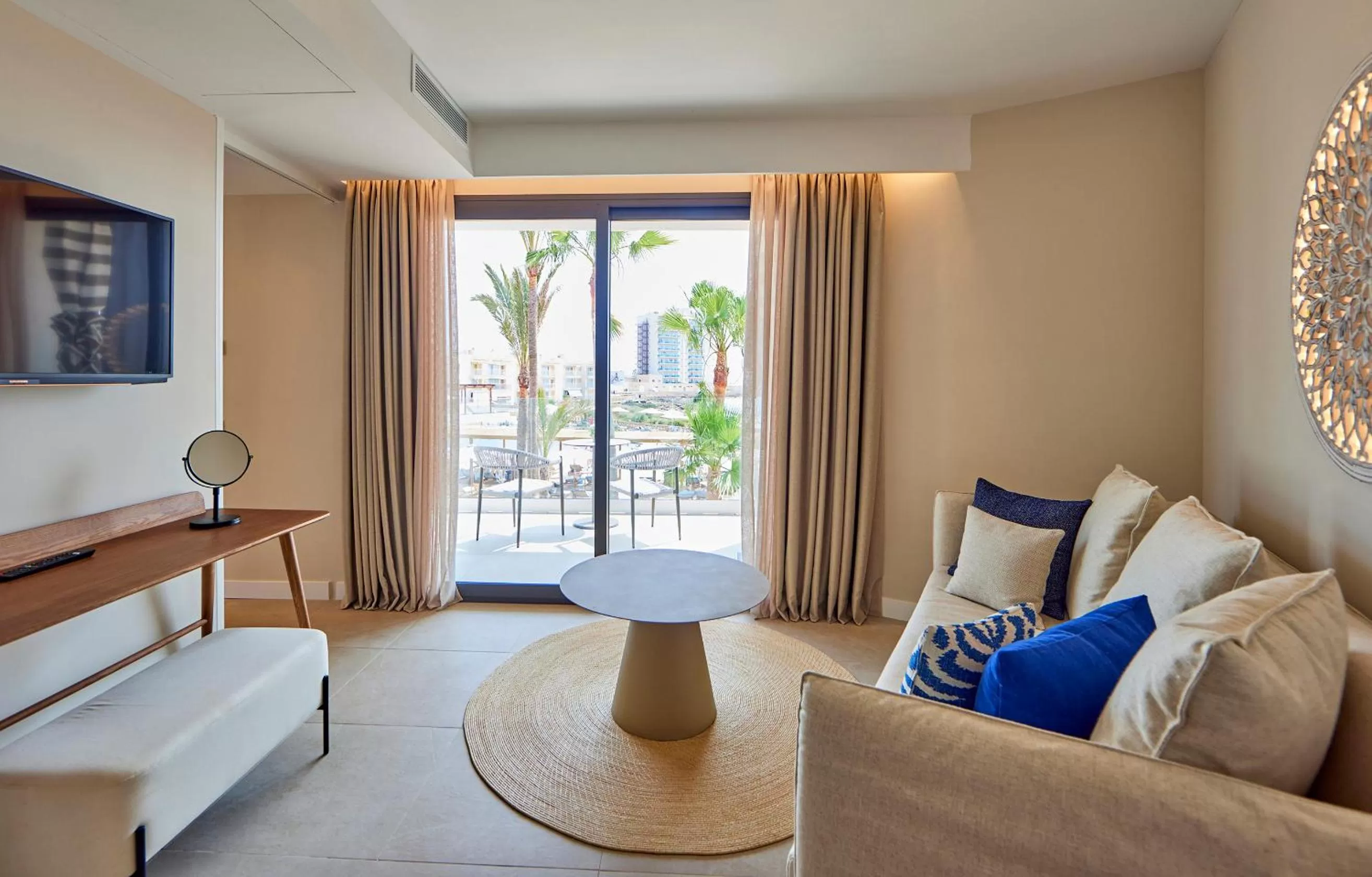 Seating area in Universal Grand León & Spa