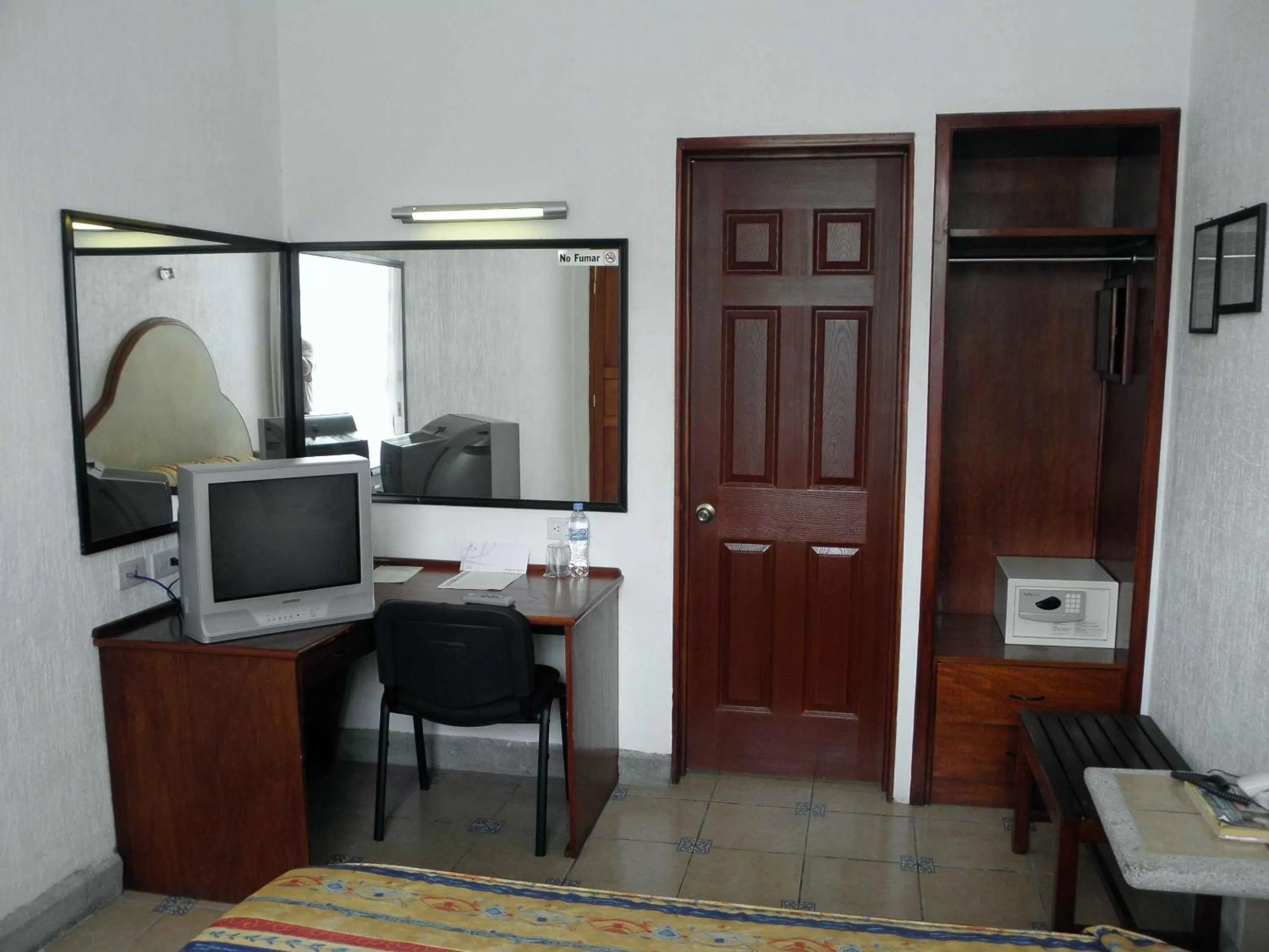 Decorative detail in Hotel Fenix