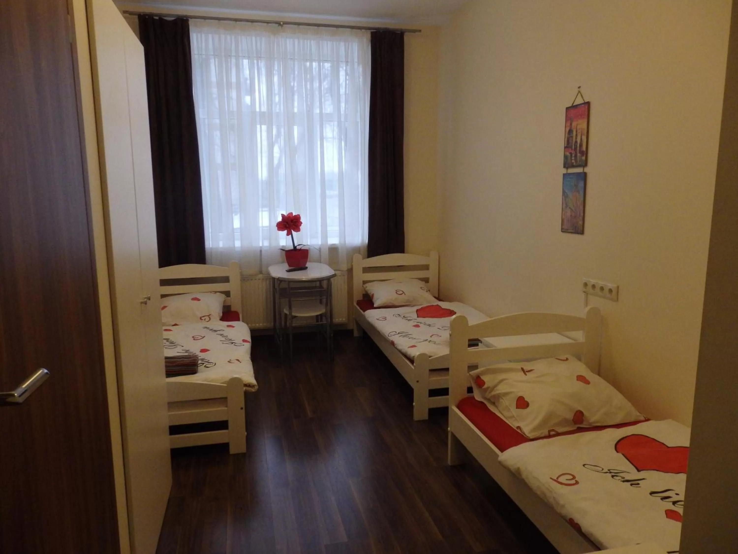 Triple Room with Shower in Happy Hotel
