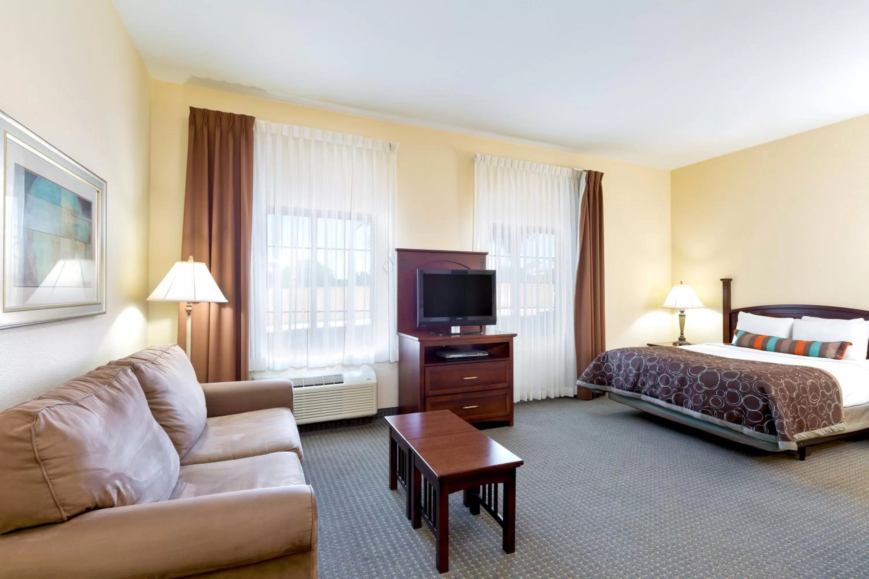 Photo of the whole room, Bed in Staybridge Suites McAllen by IHG