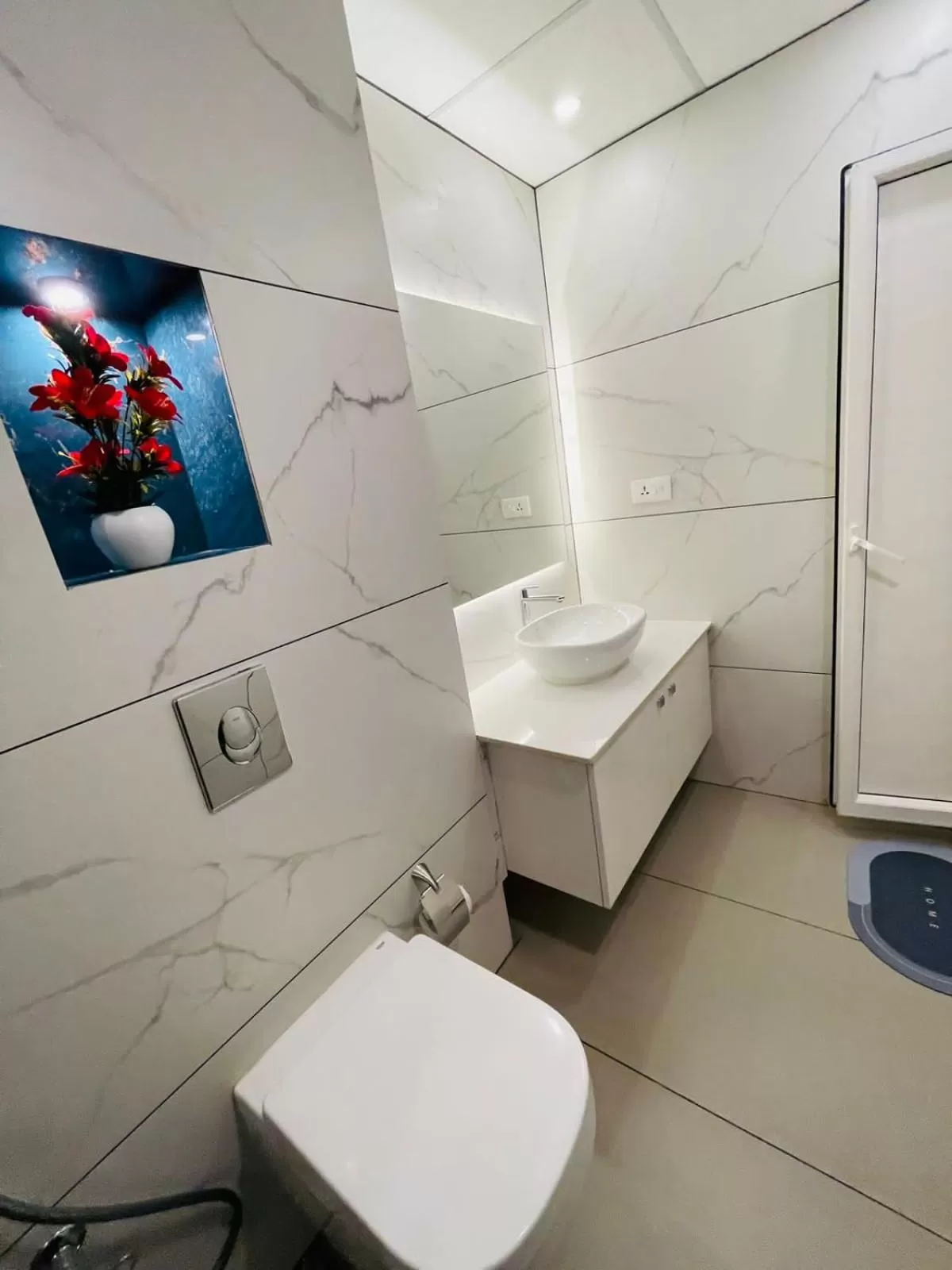 Bathroom in Garden Bay Resort