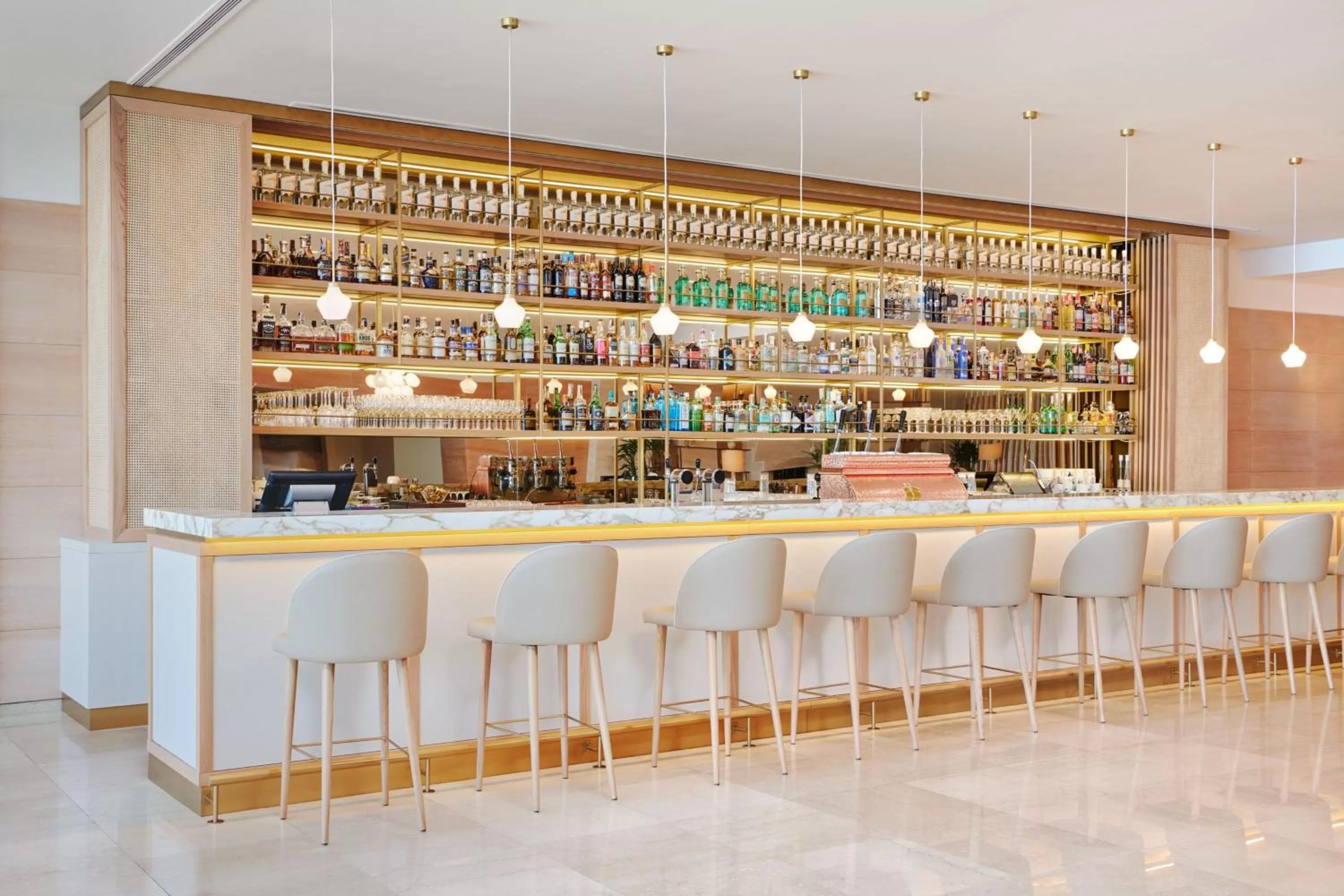 Restaurant/places to eat in Le Meridien Lav Split