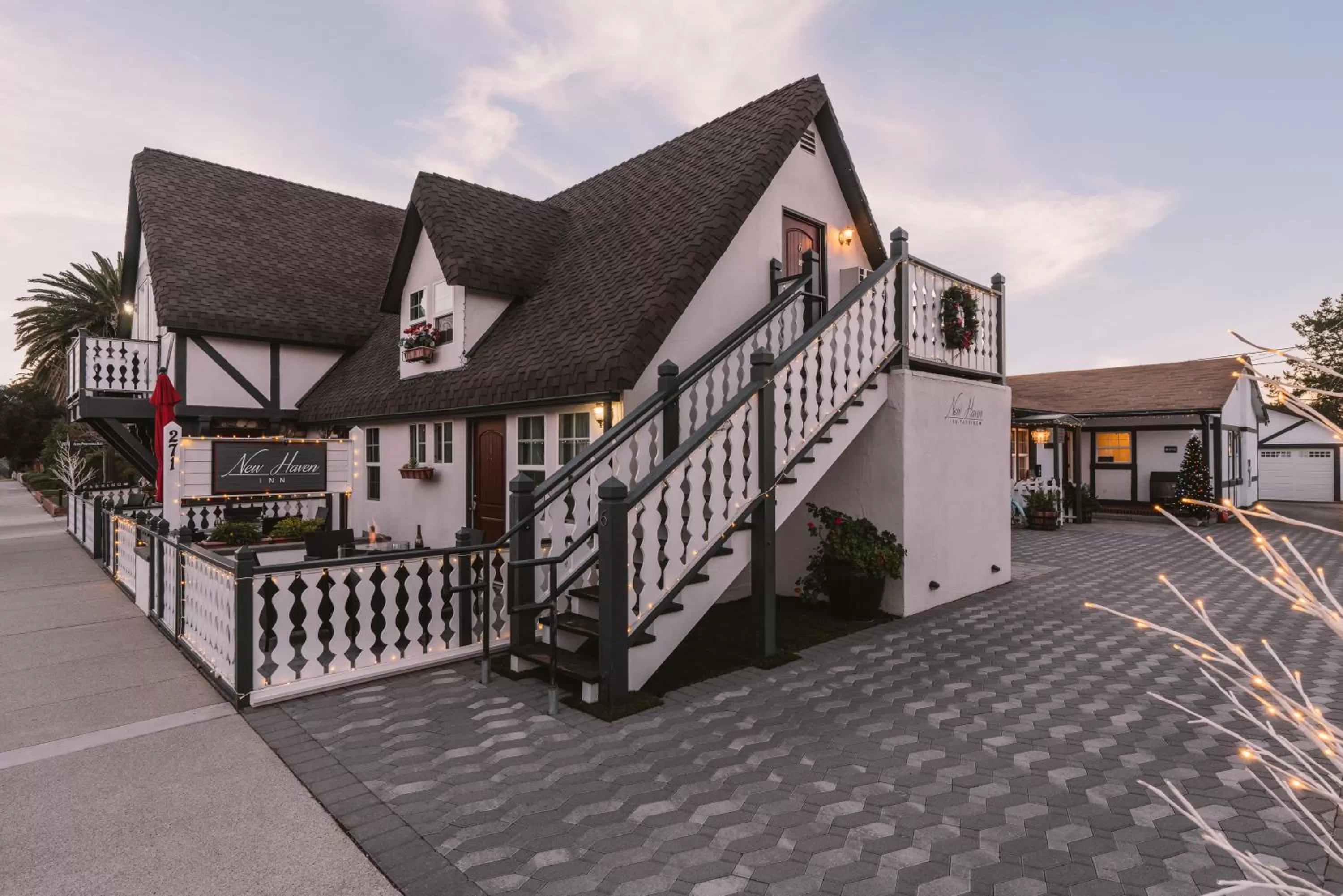 Property building in New Haven Inn