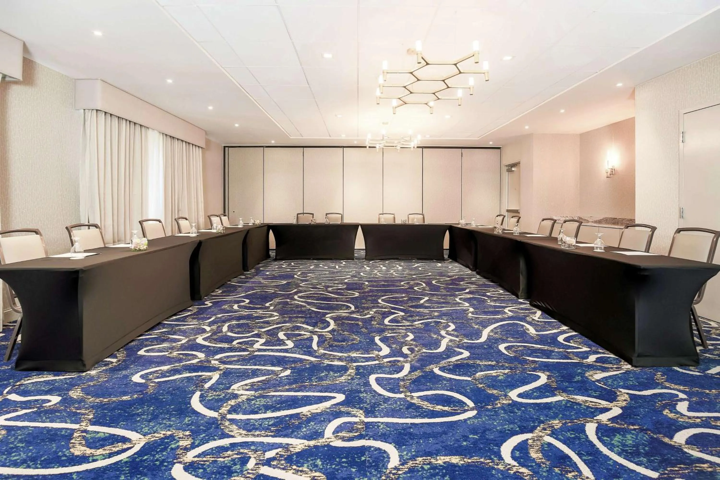 Meeting/conference room in DoubleTree by Hilton Austin-University Area